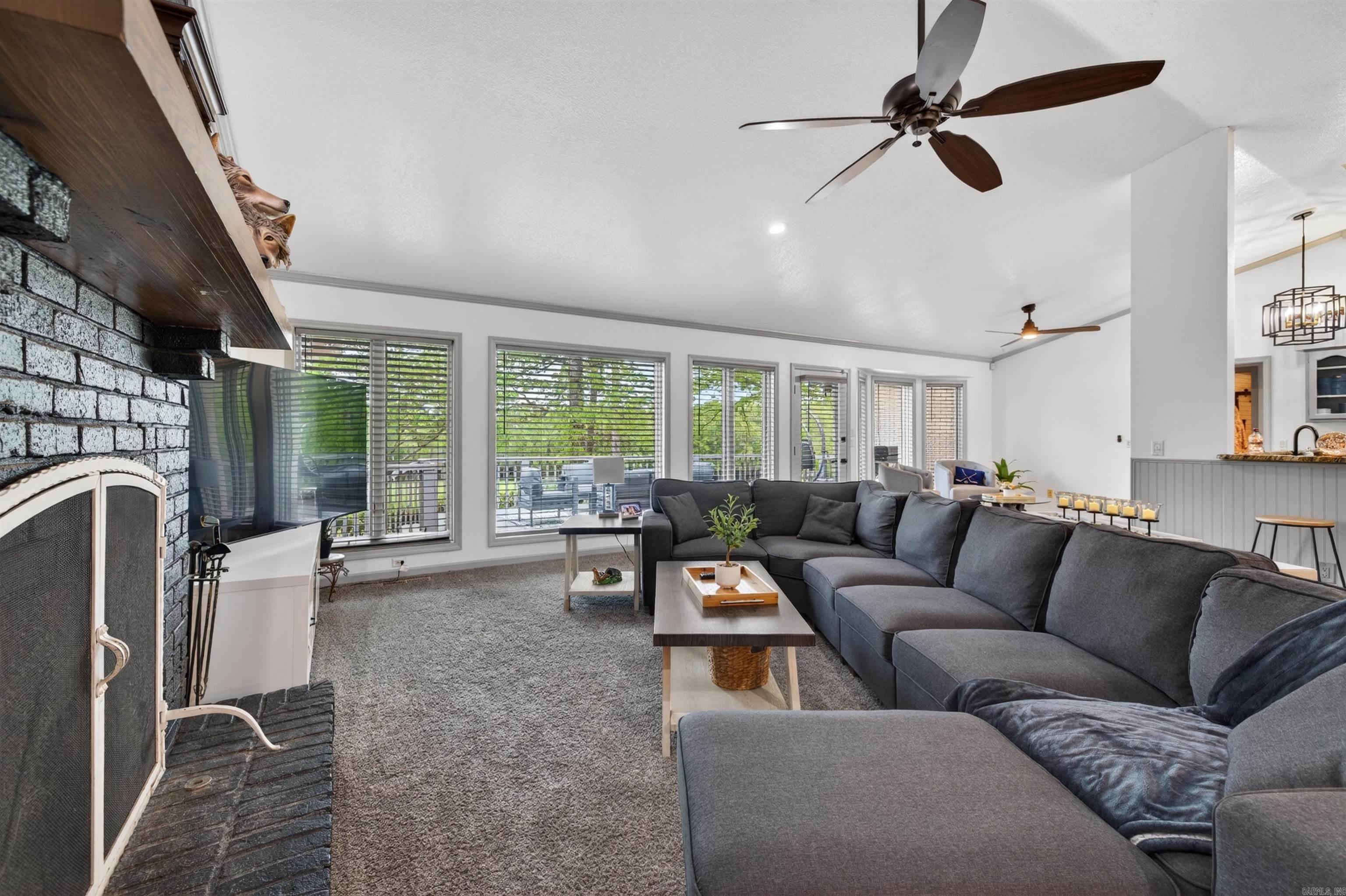 9 Redondo Lane Property Photo 2