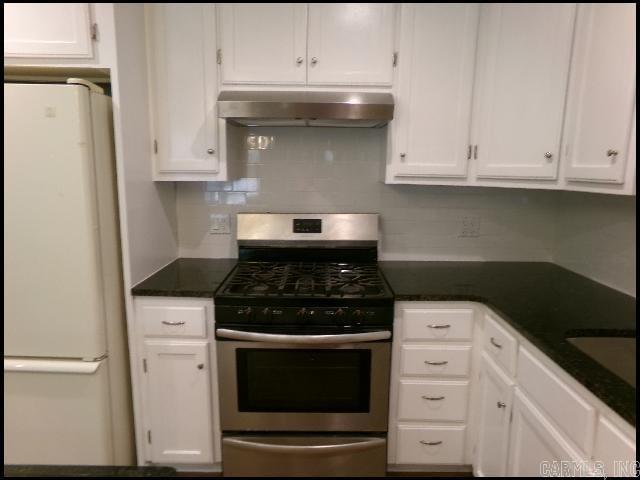 7910 Burnelle Drive Property Photo 6