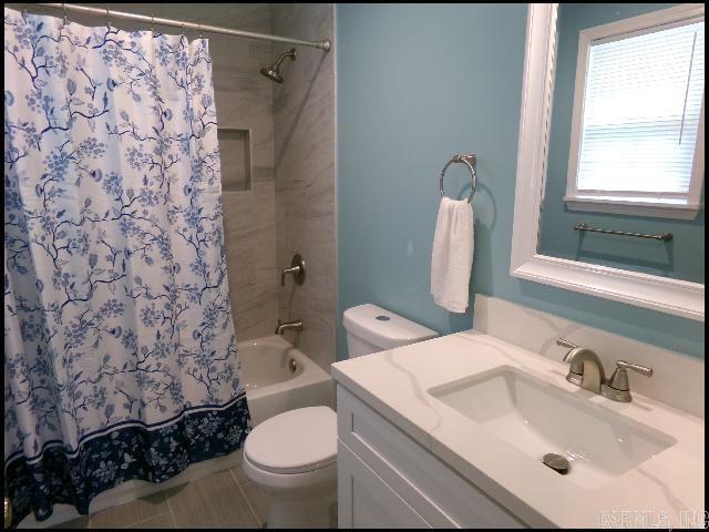 7910 Burnelle Drive Property Photo 14