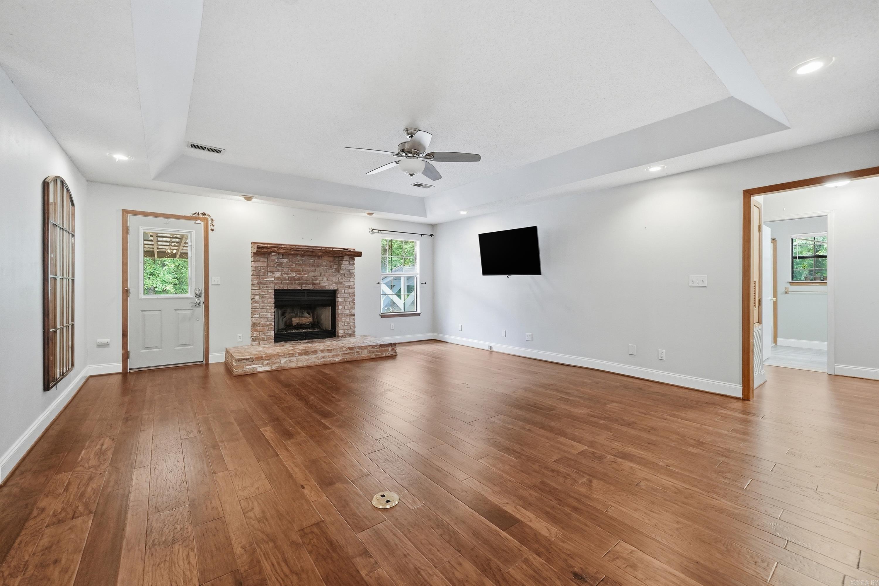 68 Tanner Dr Property Photo 2