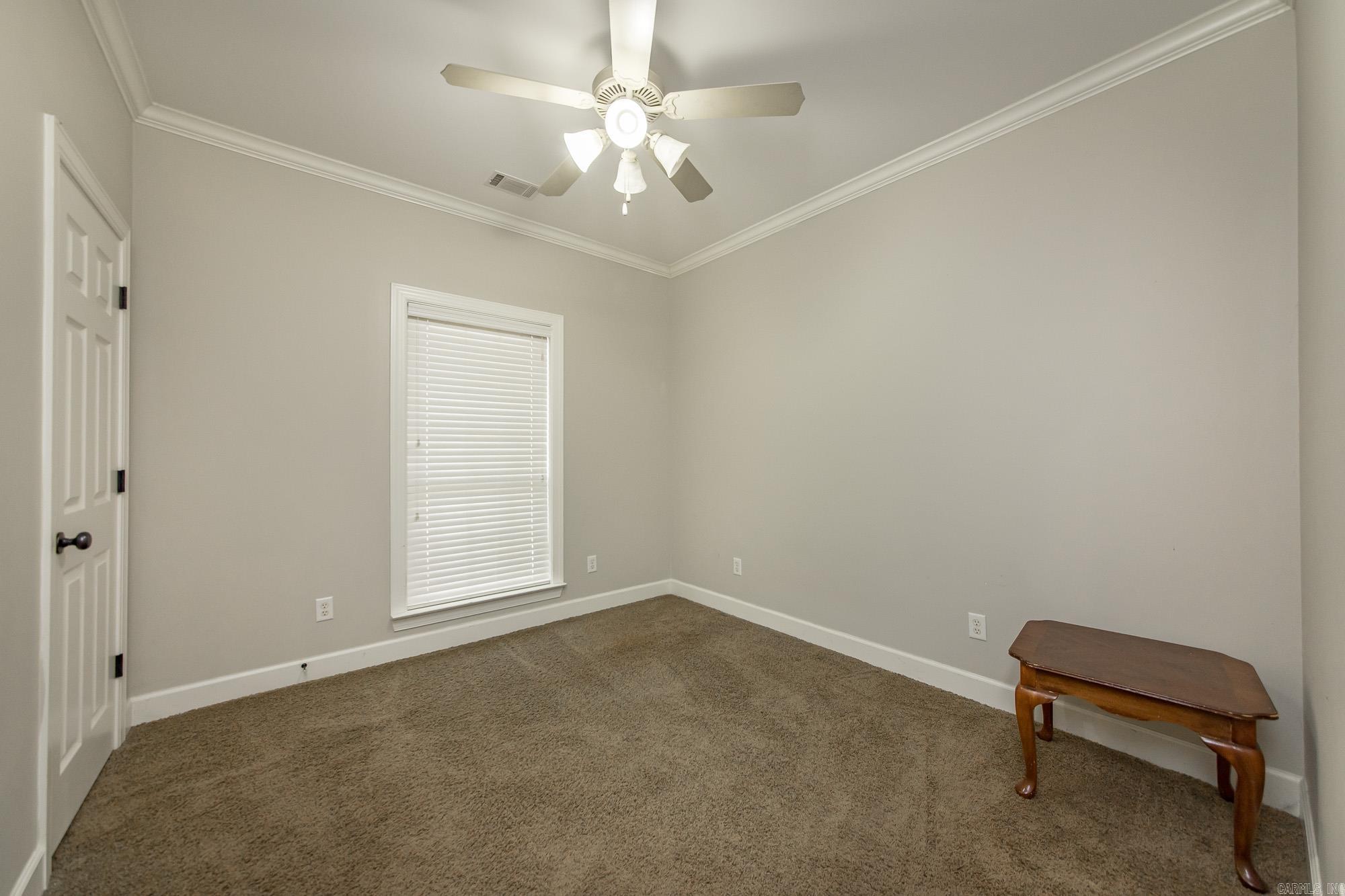 406 Parliament Drive Property Photo 12