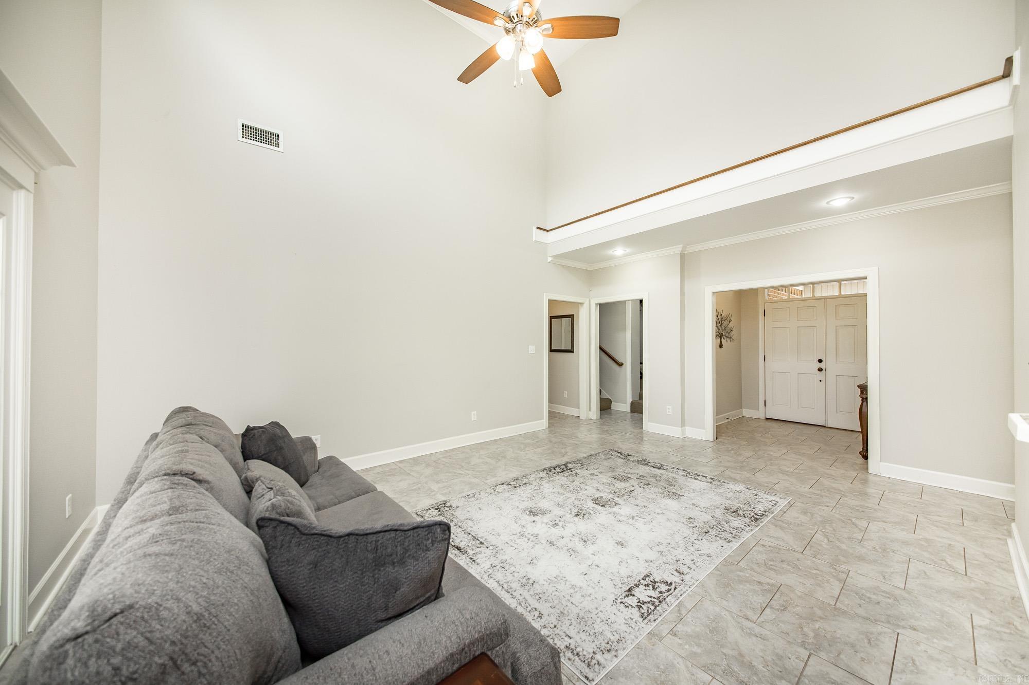406 Parliament Drive Property Photo 15