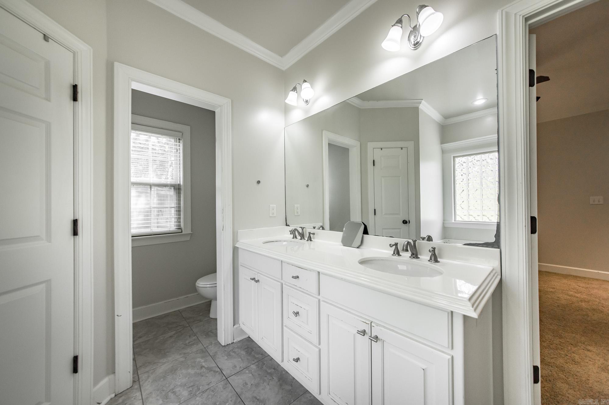 406 Parliament Drive Property Photo 18
