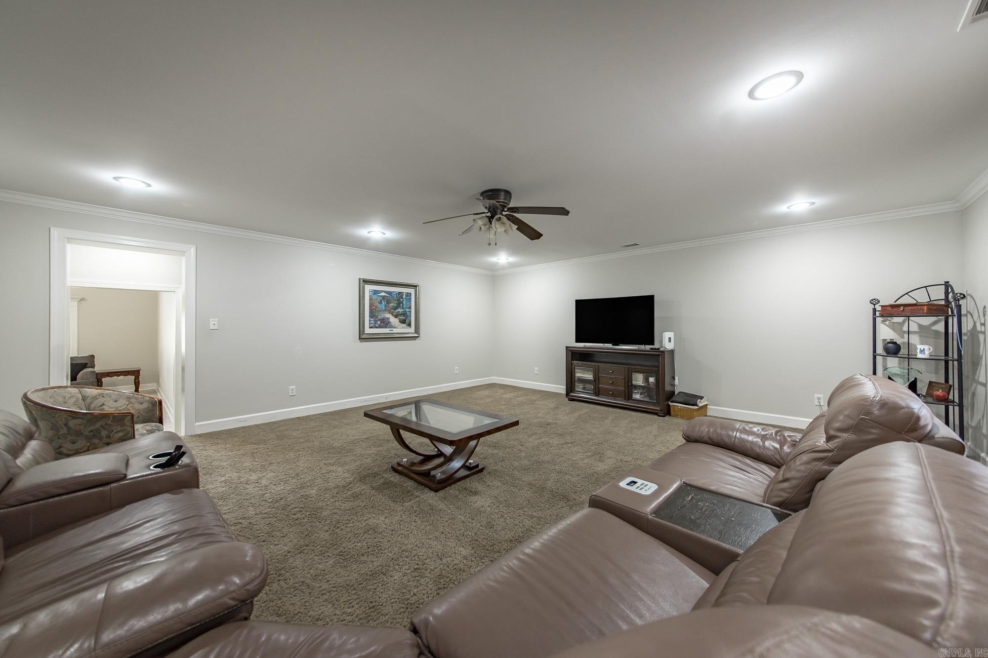 406 Parliament Drive Property Photo 25
