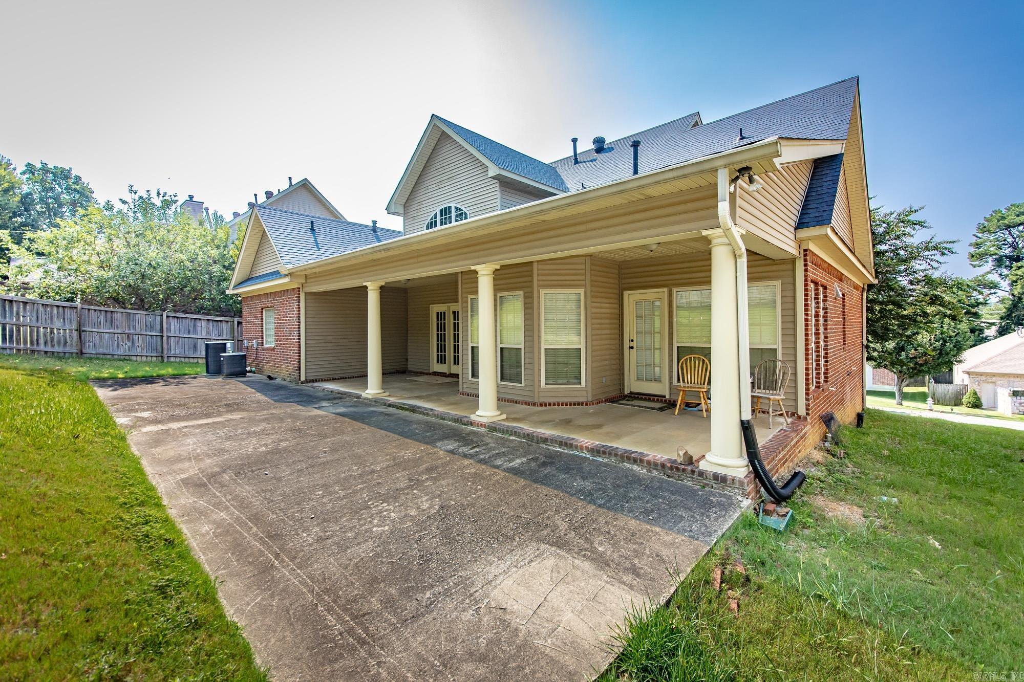 406 Parliament Drive Property Photo 32