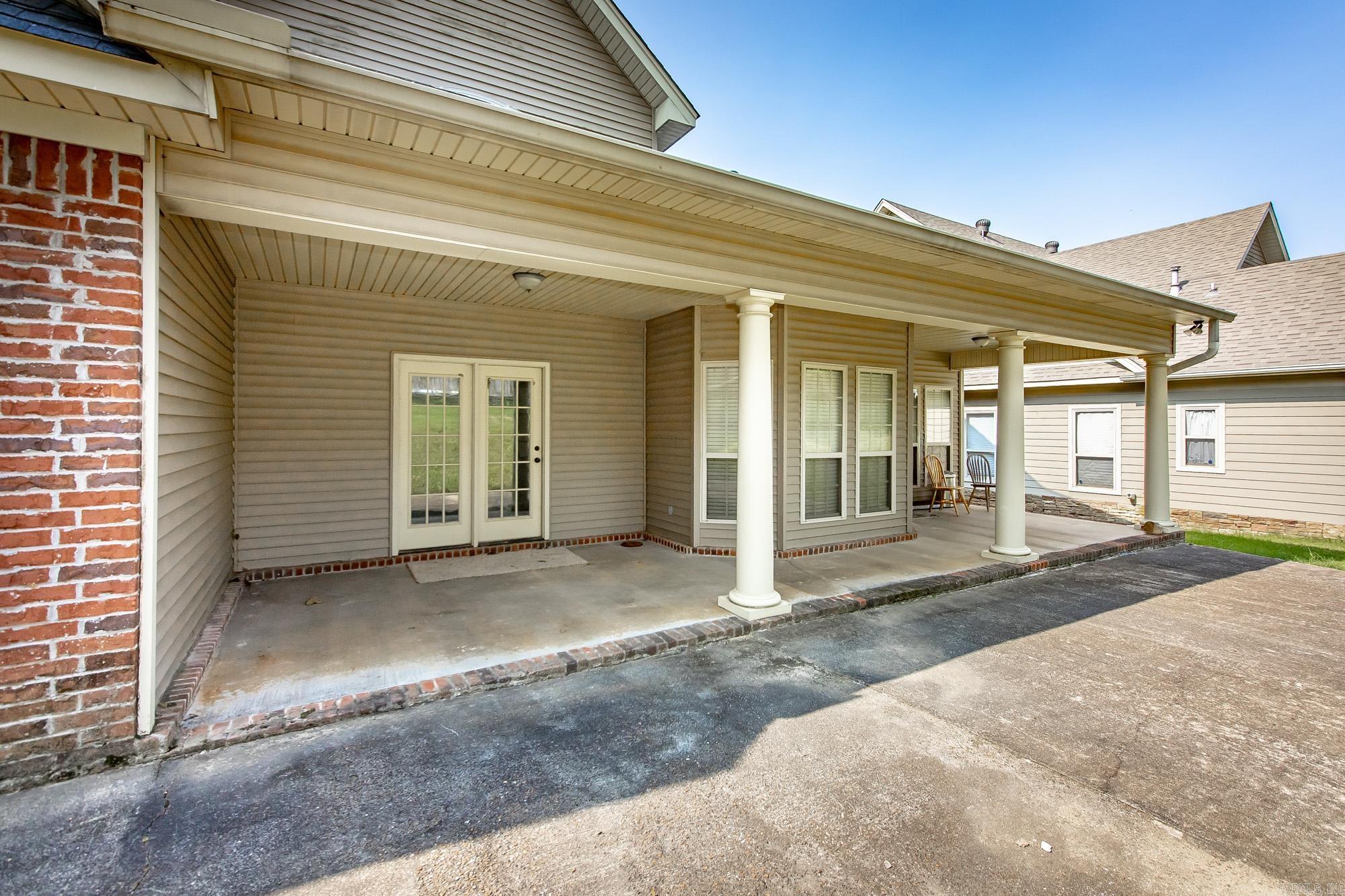 406 Parliament Drive Property Photo 36