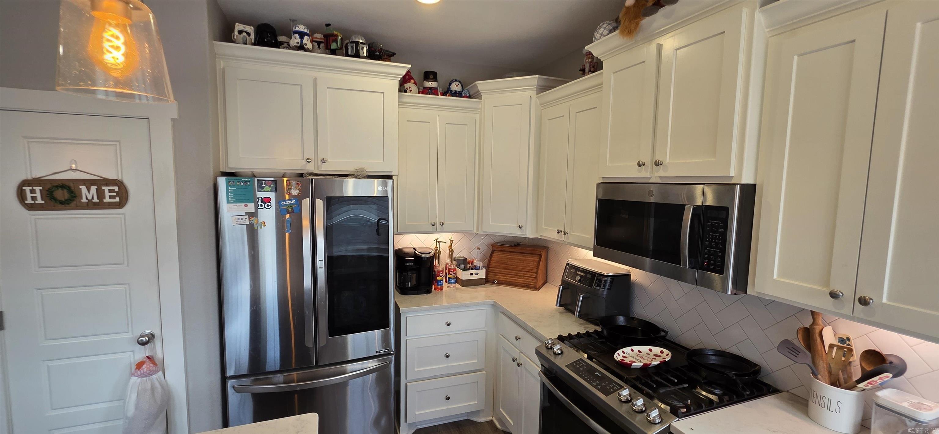 412 Carriage Drive Property Photo 14