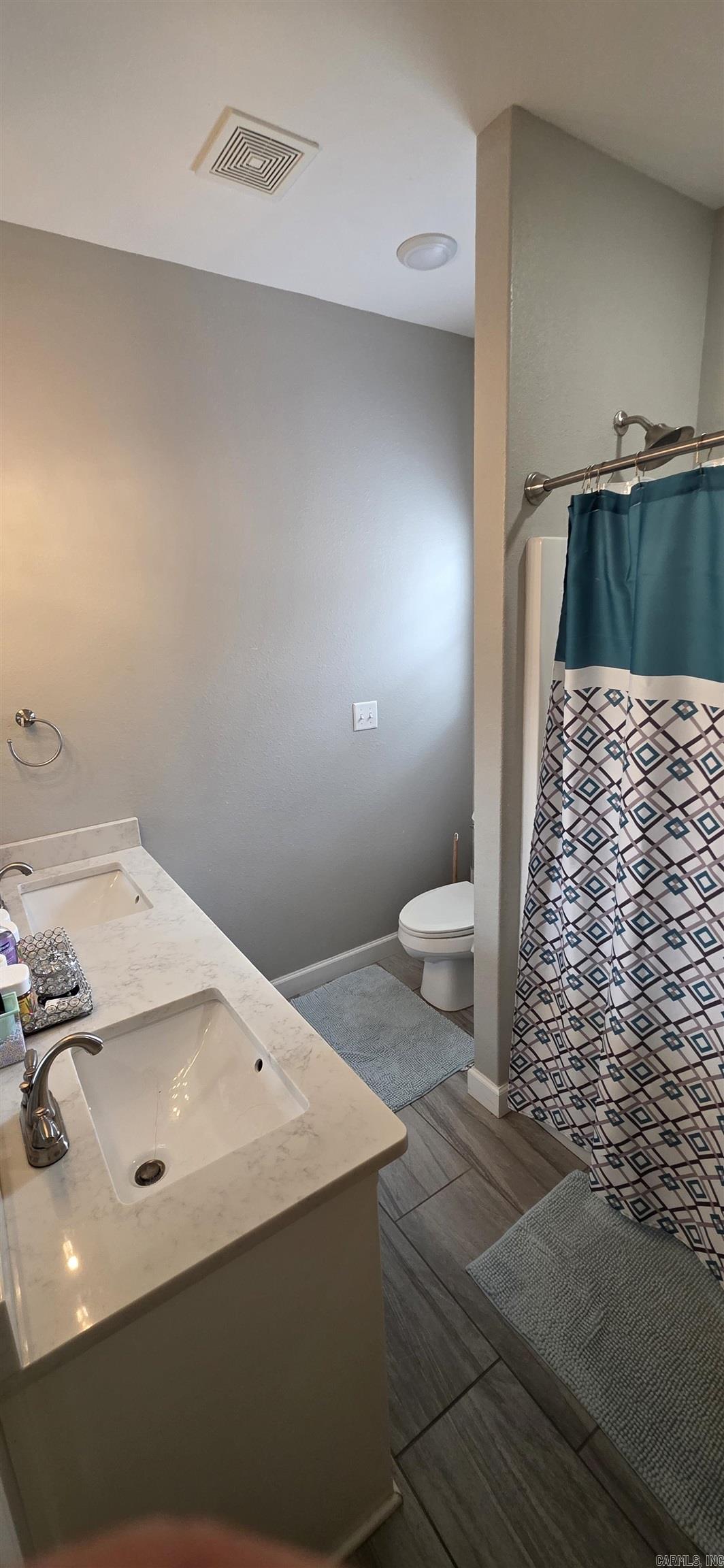 412 Carriage Drive Property Photo 26