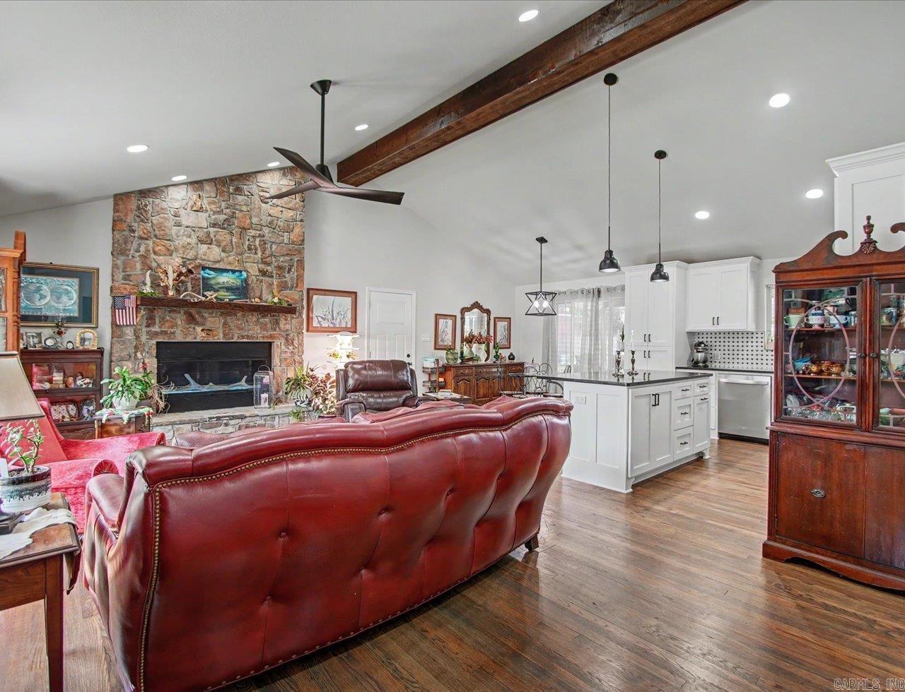 111 Orchard Property Photo 2
