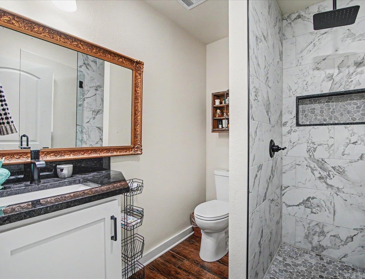 111 Orchard Property Photo 14