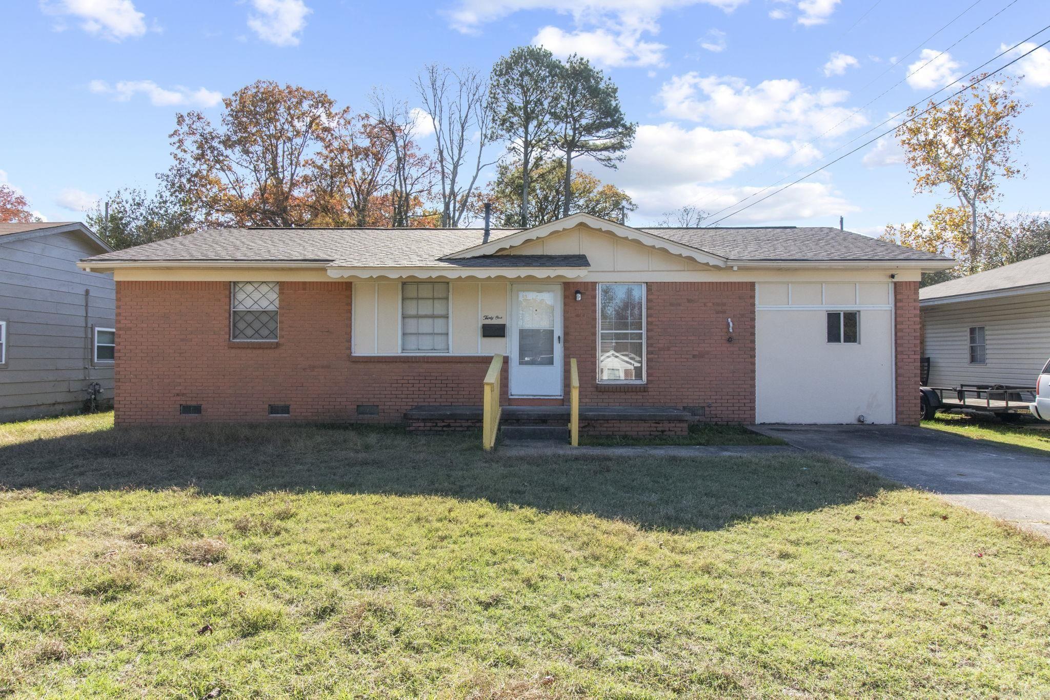 31 Rosemoor Drive Property Photo 1