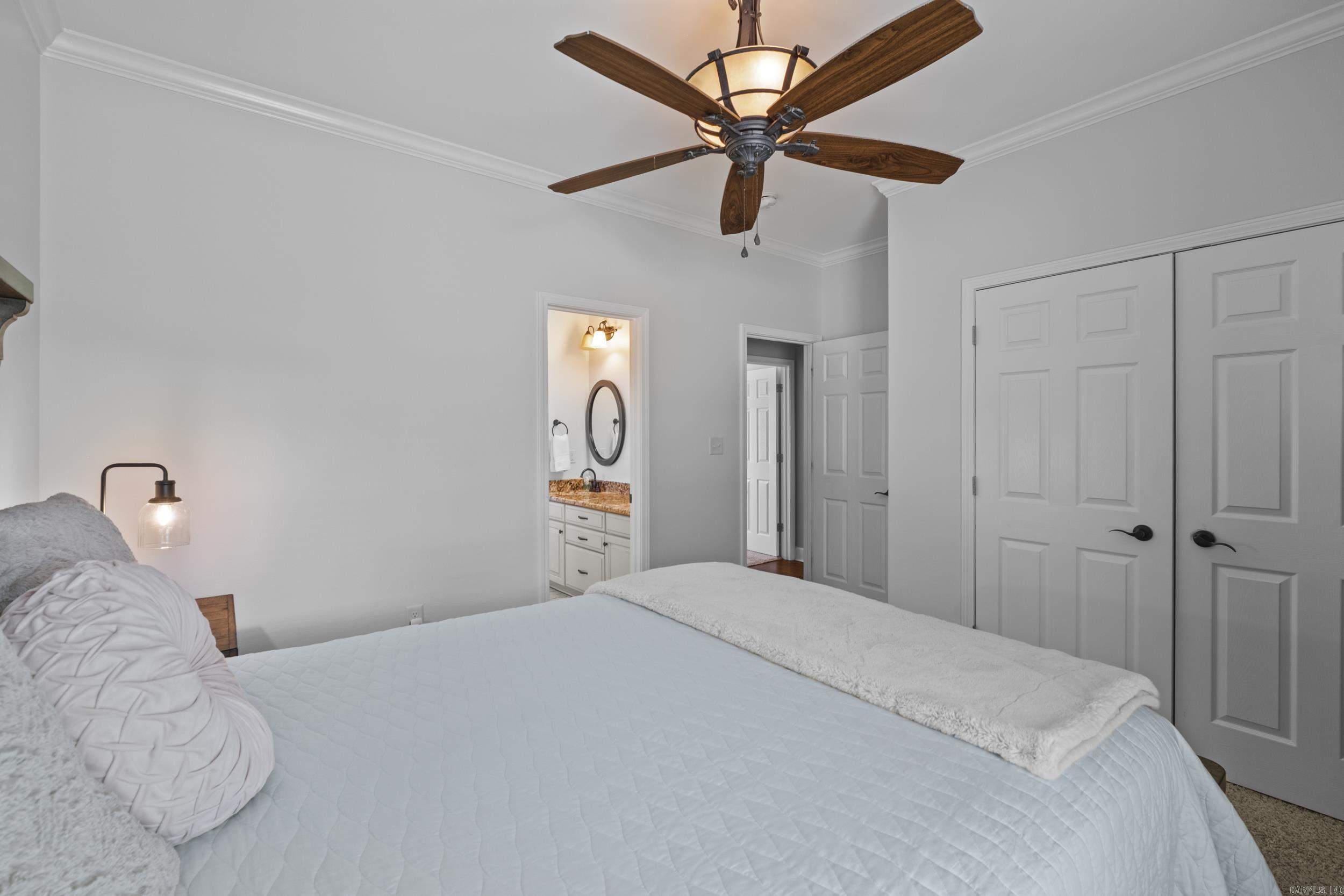 125 E River Drive Property Photo 39