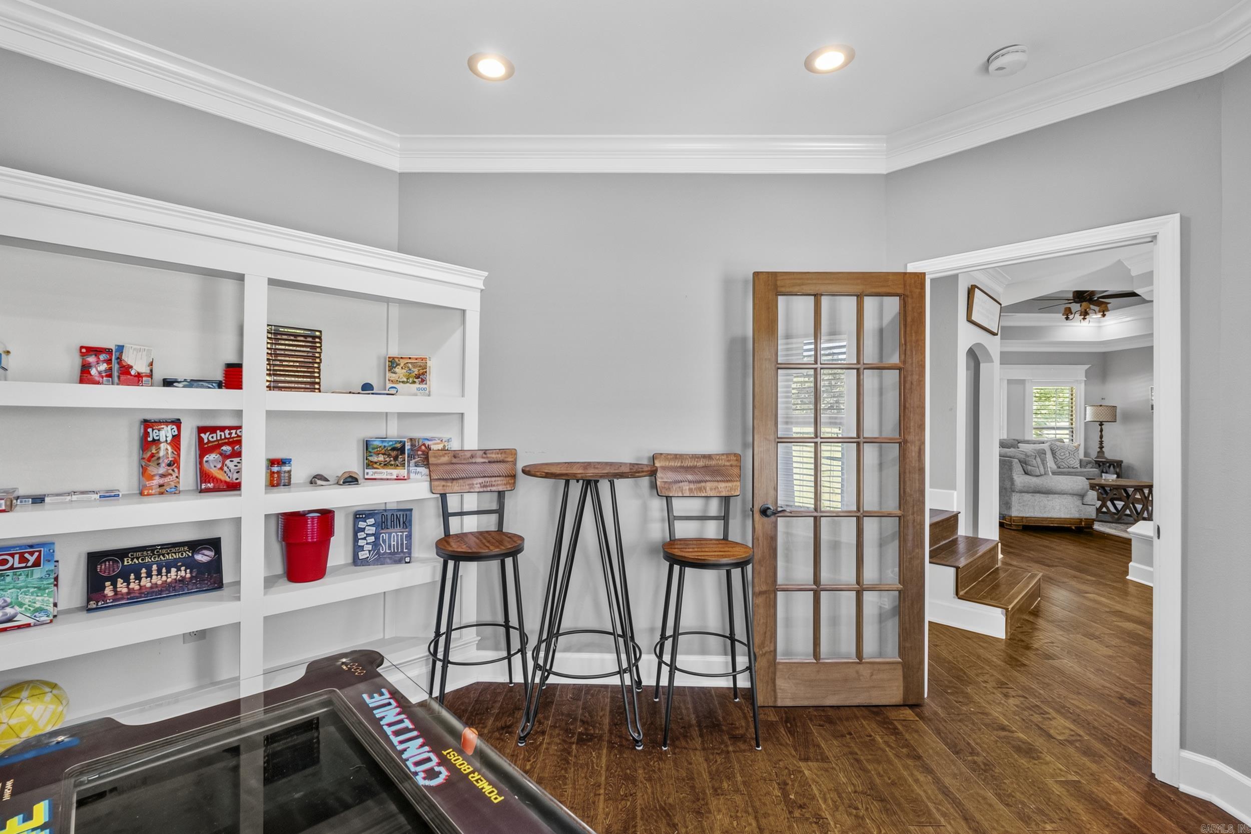 125 E River Drive Property Photo 42