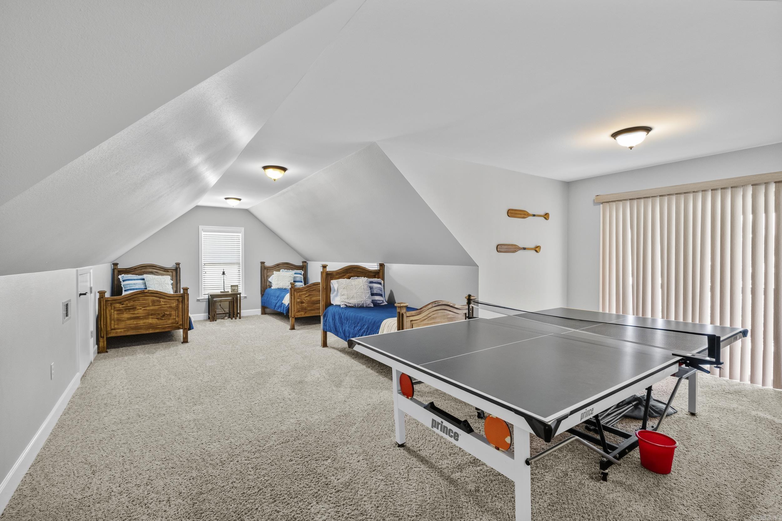 125 E River Drive Property Photo 43