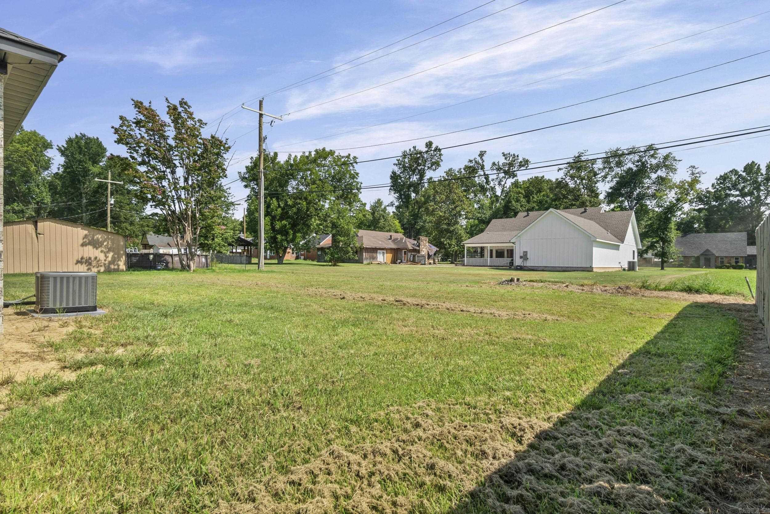809 Forrest Ave E Property Photo 25