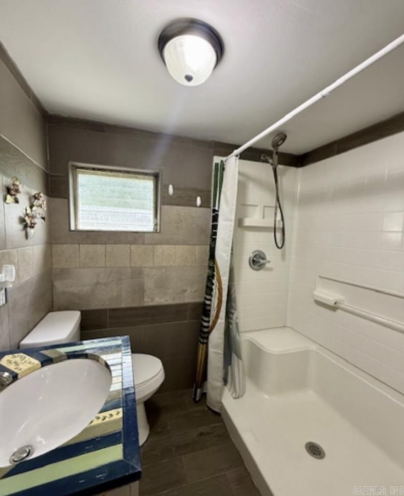 125 Plain Street Property Photo 9