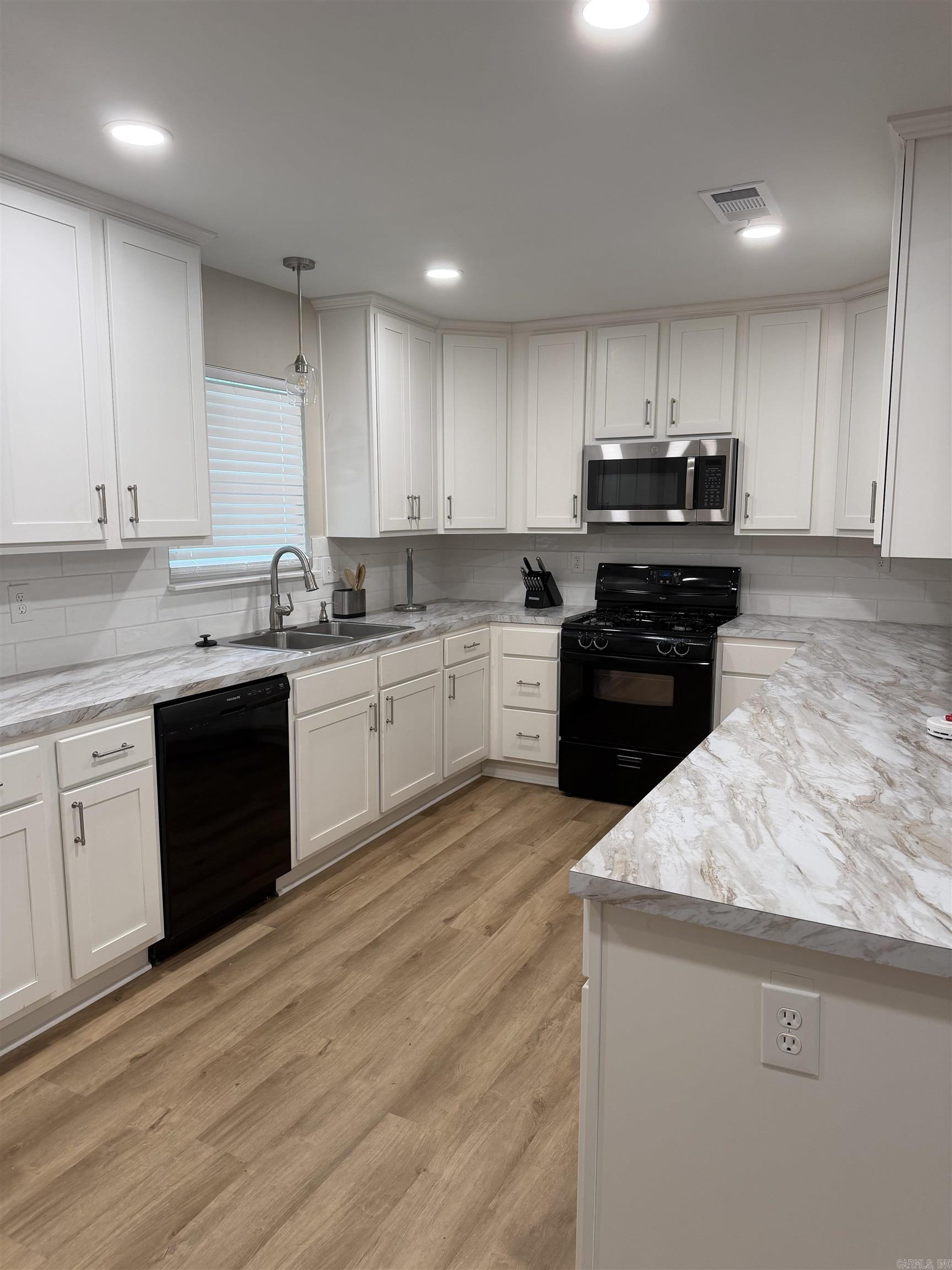 125 Shadybrook Drive Property Photo 16
