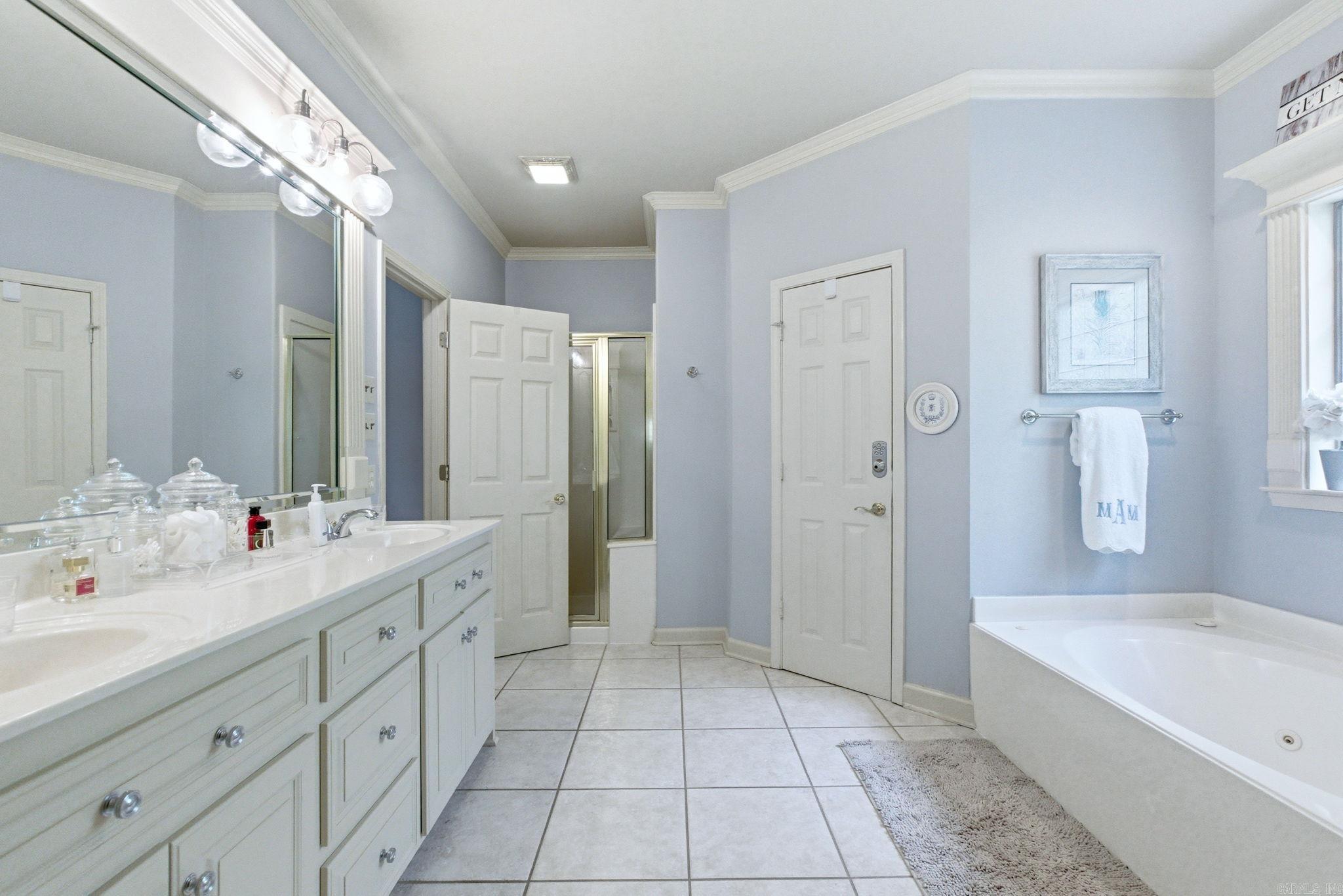 2209 Sawgrass Drive Property Photo 11