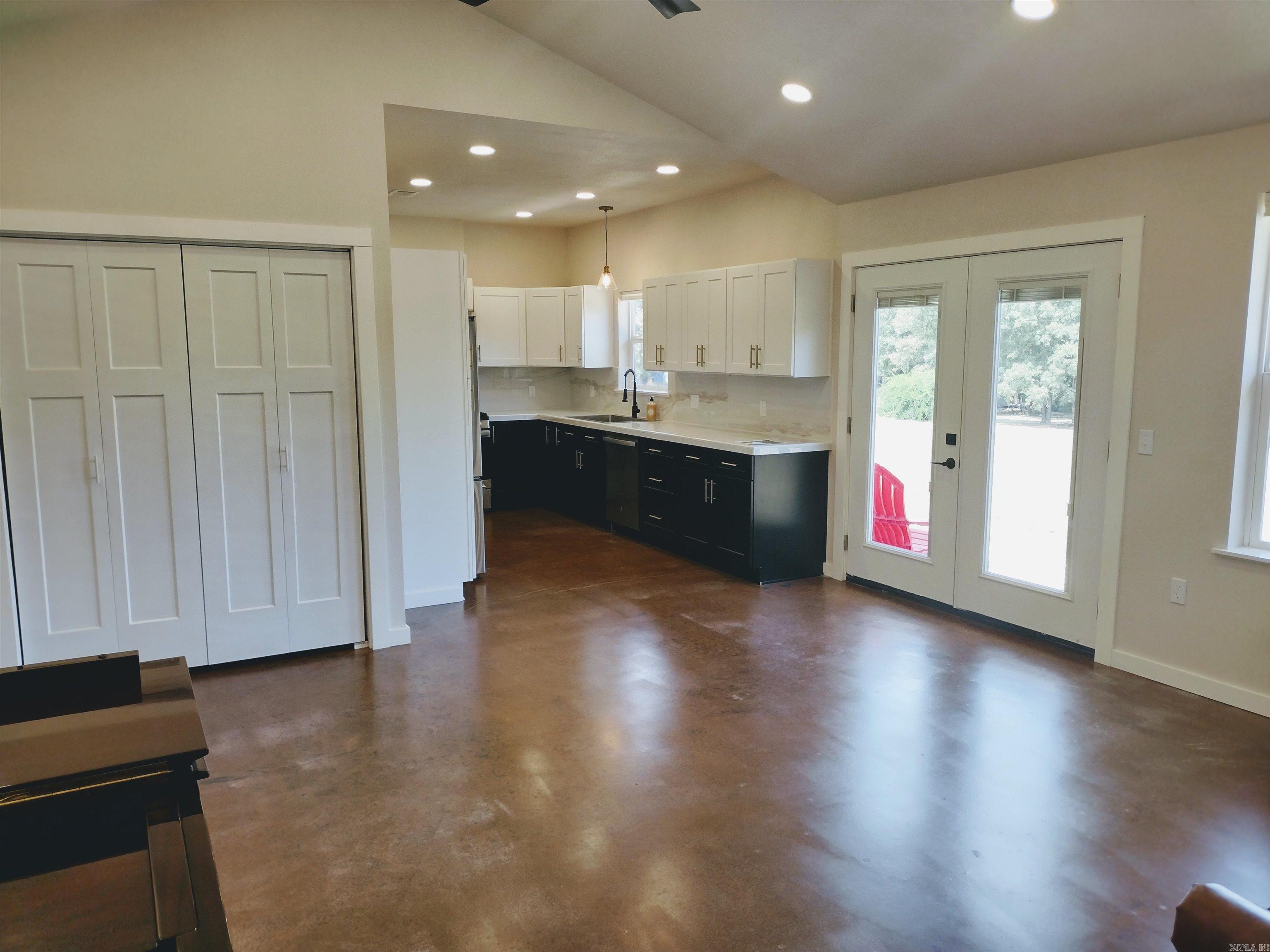 1192 Alamo Dr Property Photo 26