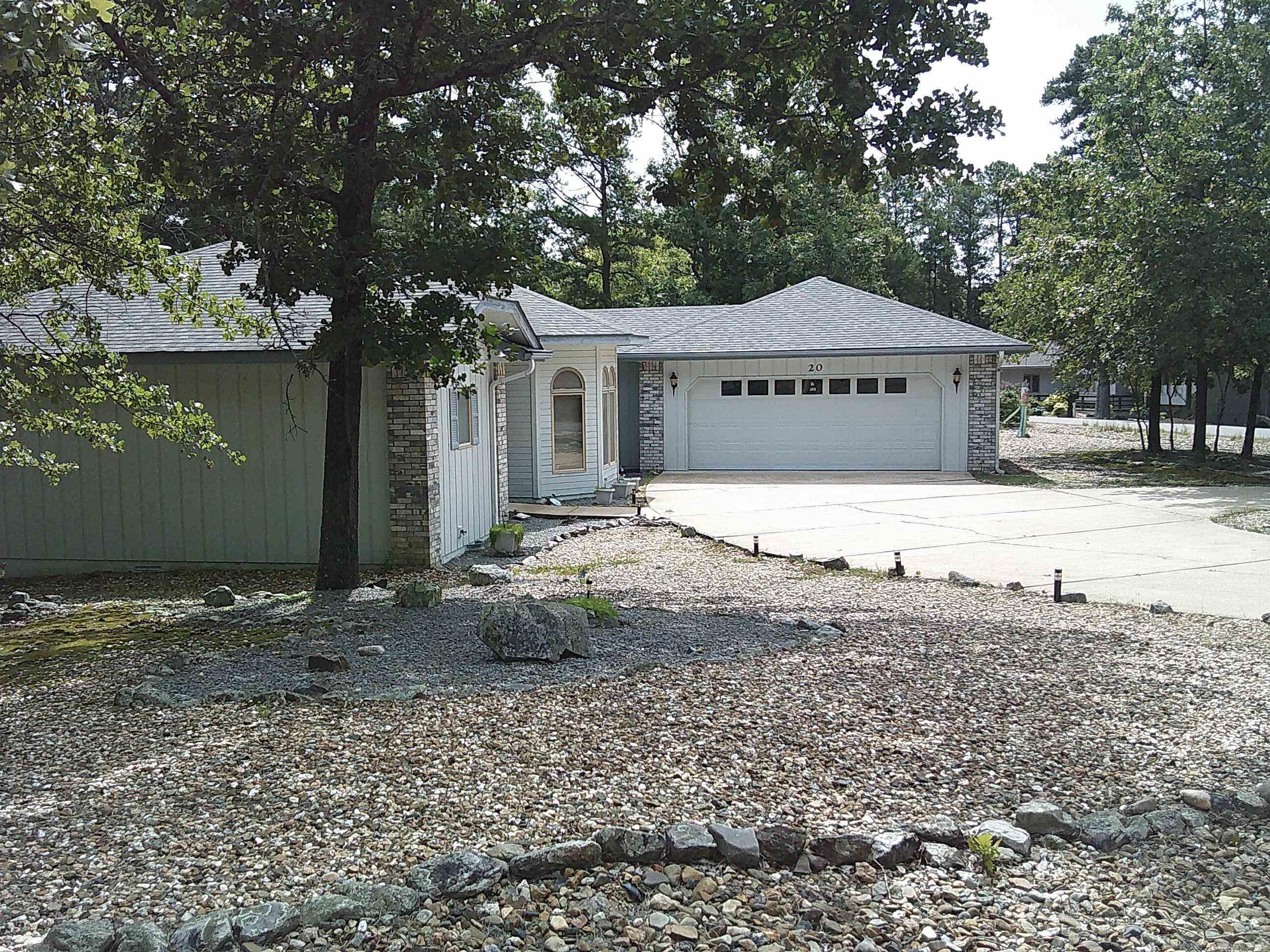 20 Coronado Circle Property Photo 1