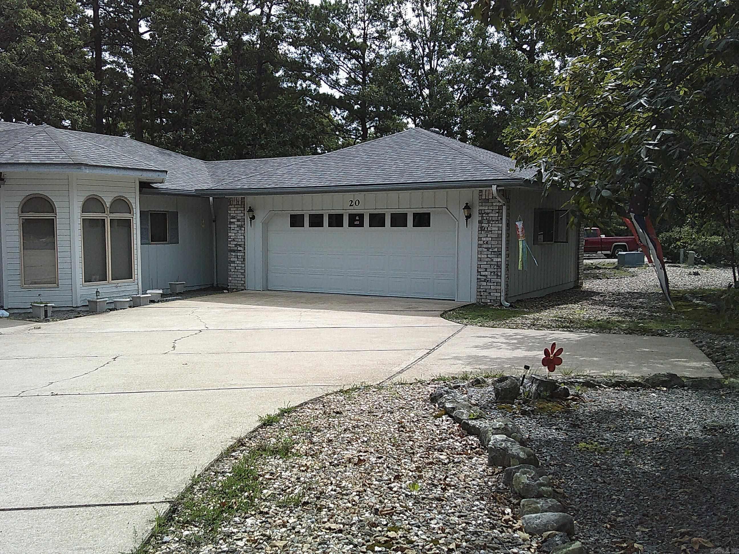 20 Coronado Circle Property Photo 2
