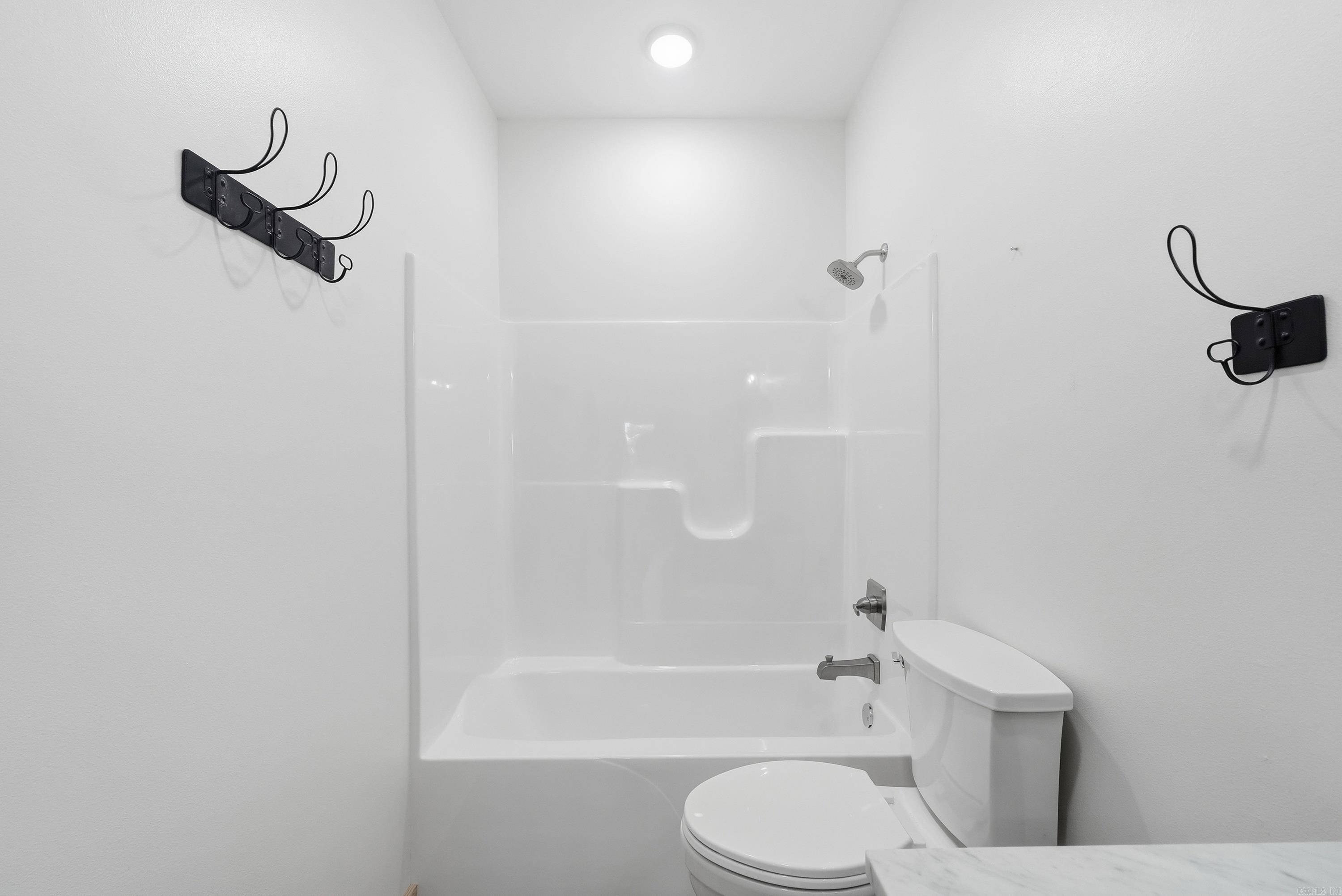 101 Miller Rd Property Photo 32