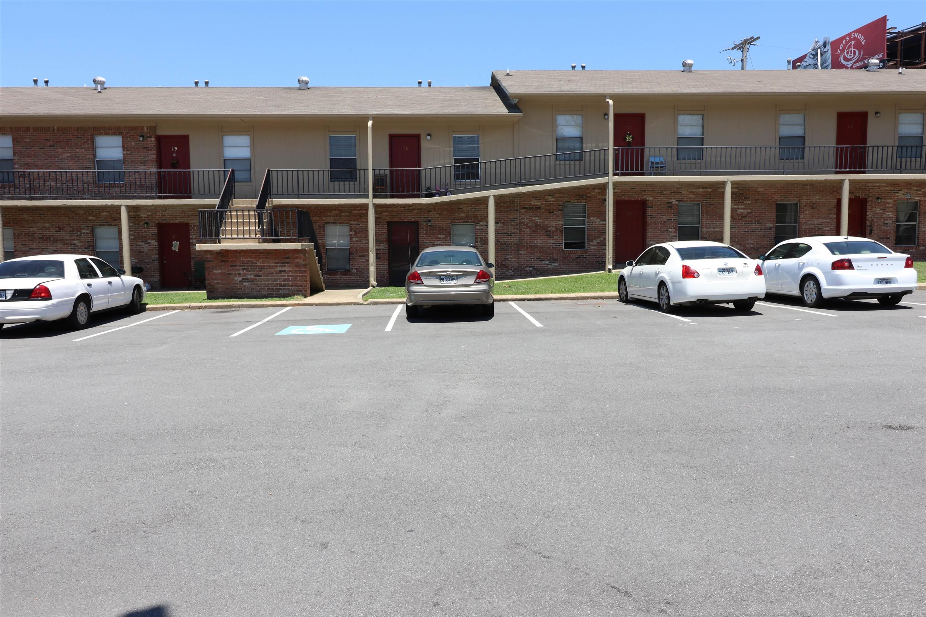 15617 I-30 Property Photo 20