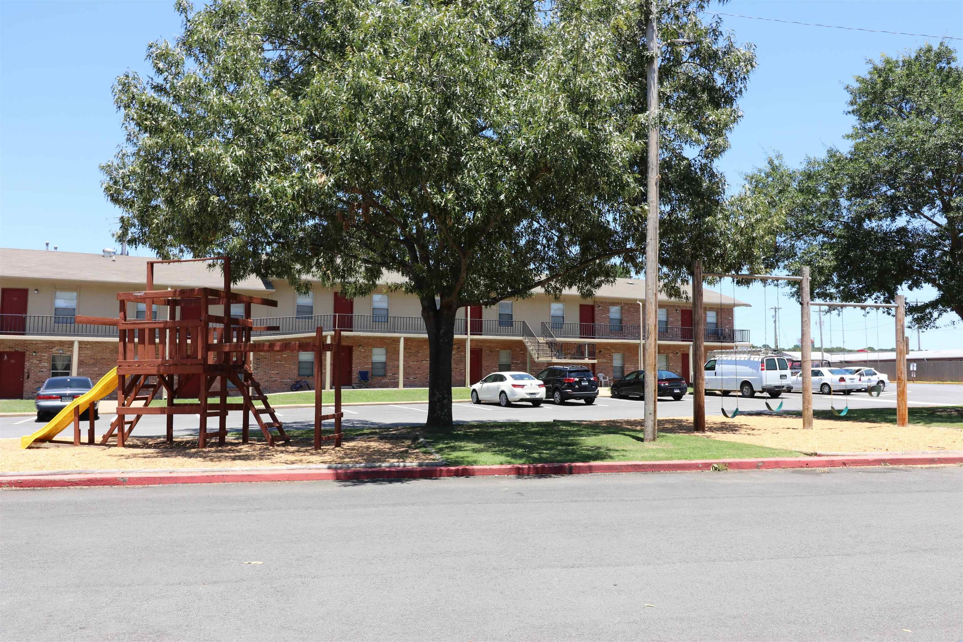 15617 I-30 Property Photo 22