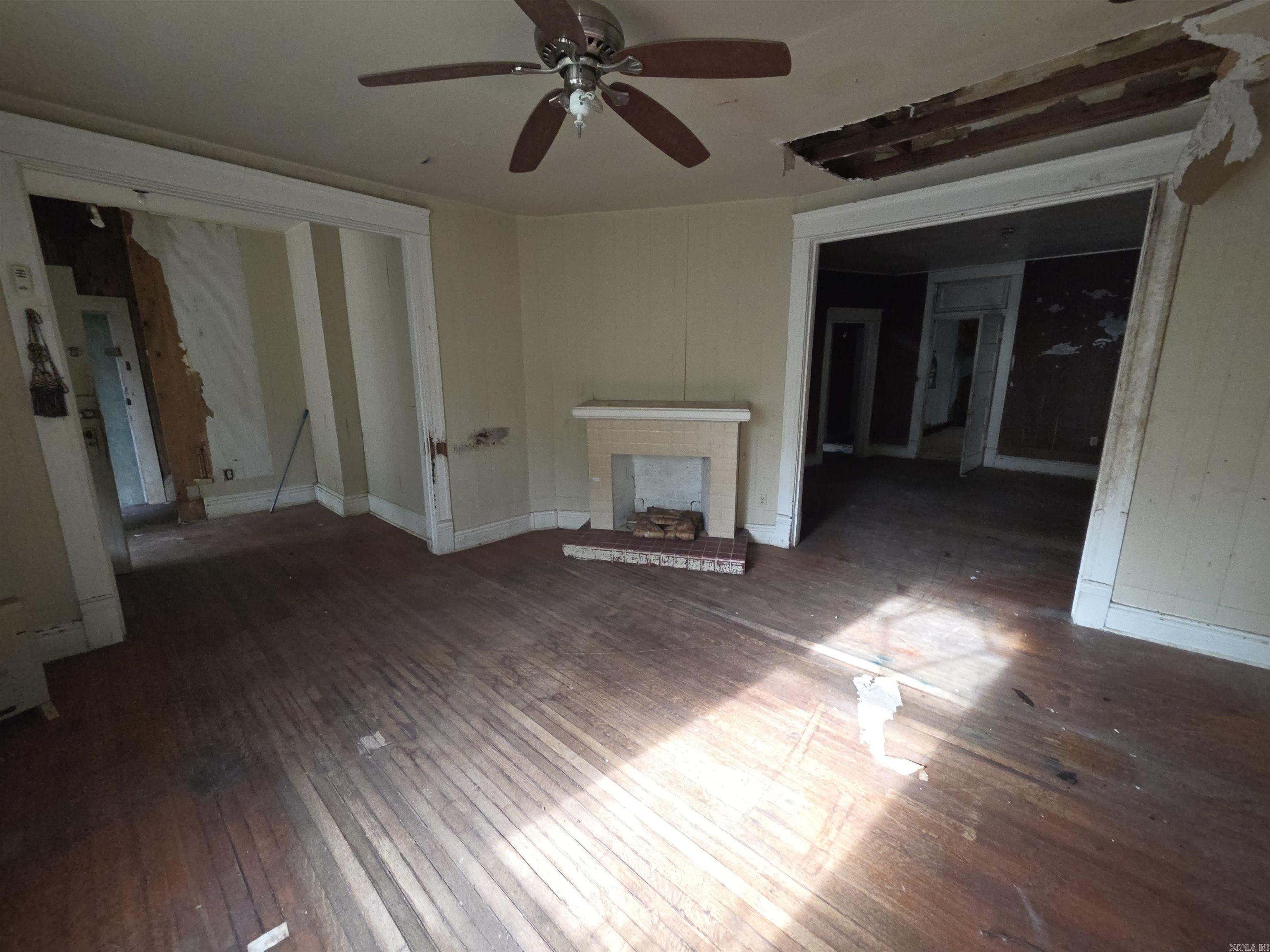 2709 S Izard Property Photo 14