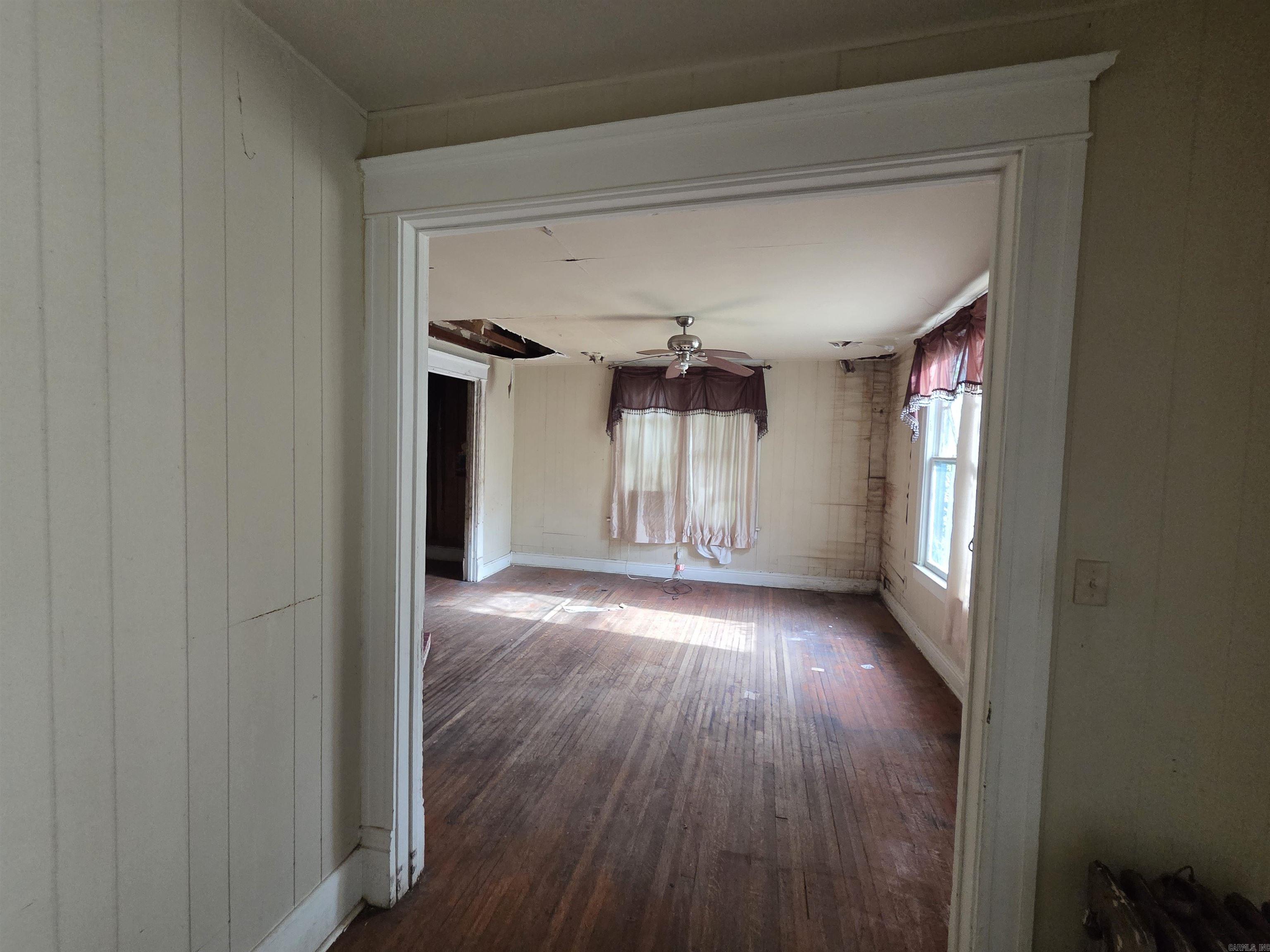 2709 S Izard Property Photo 17