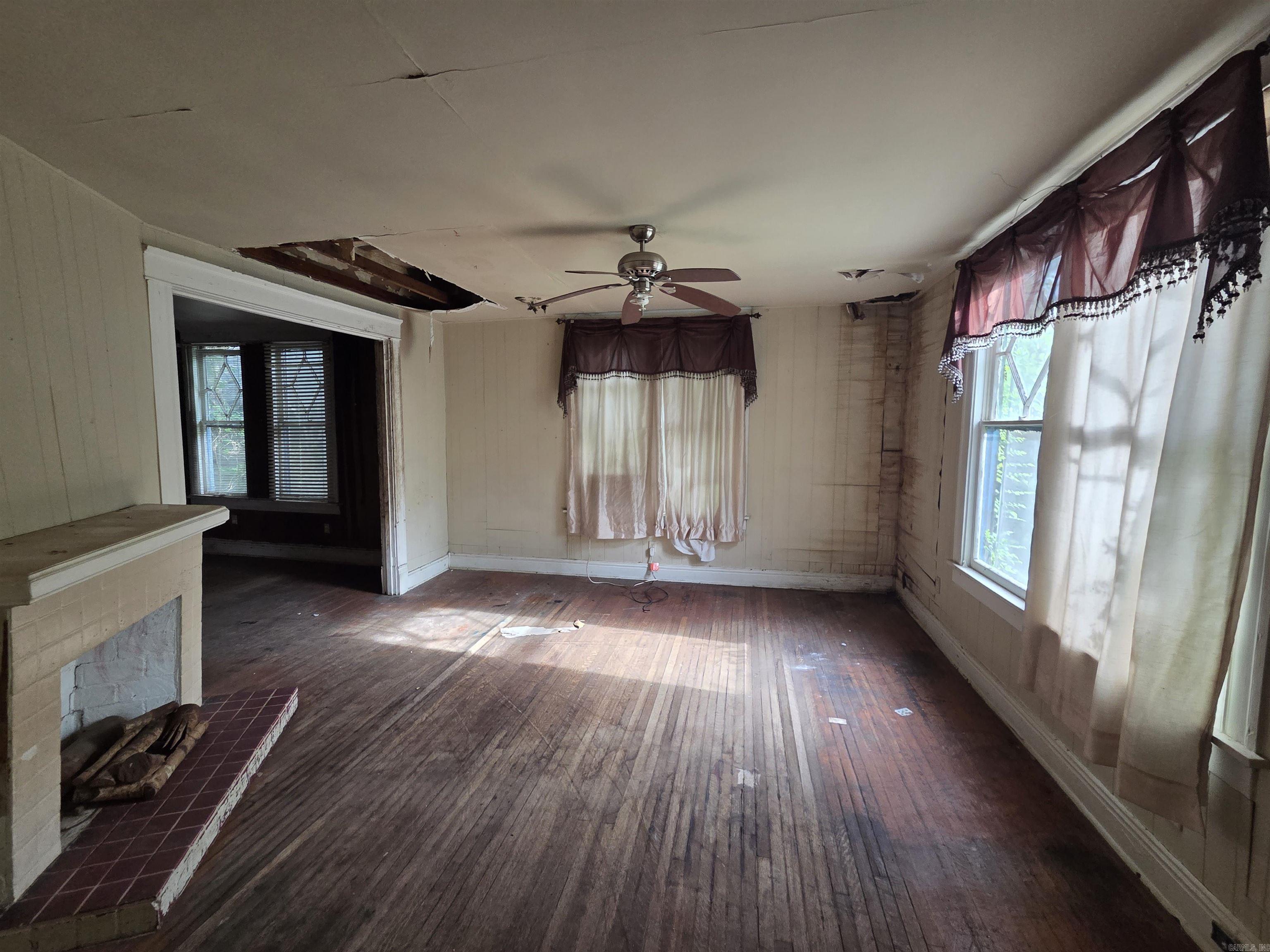 2709 S Izard Property Photo 18