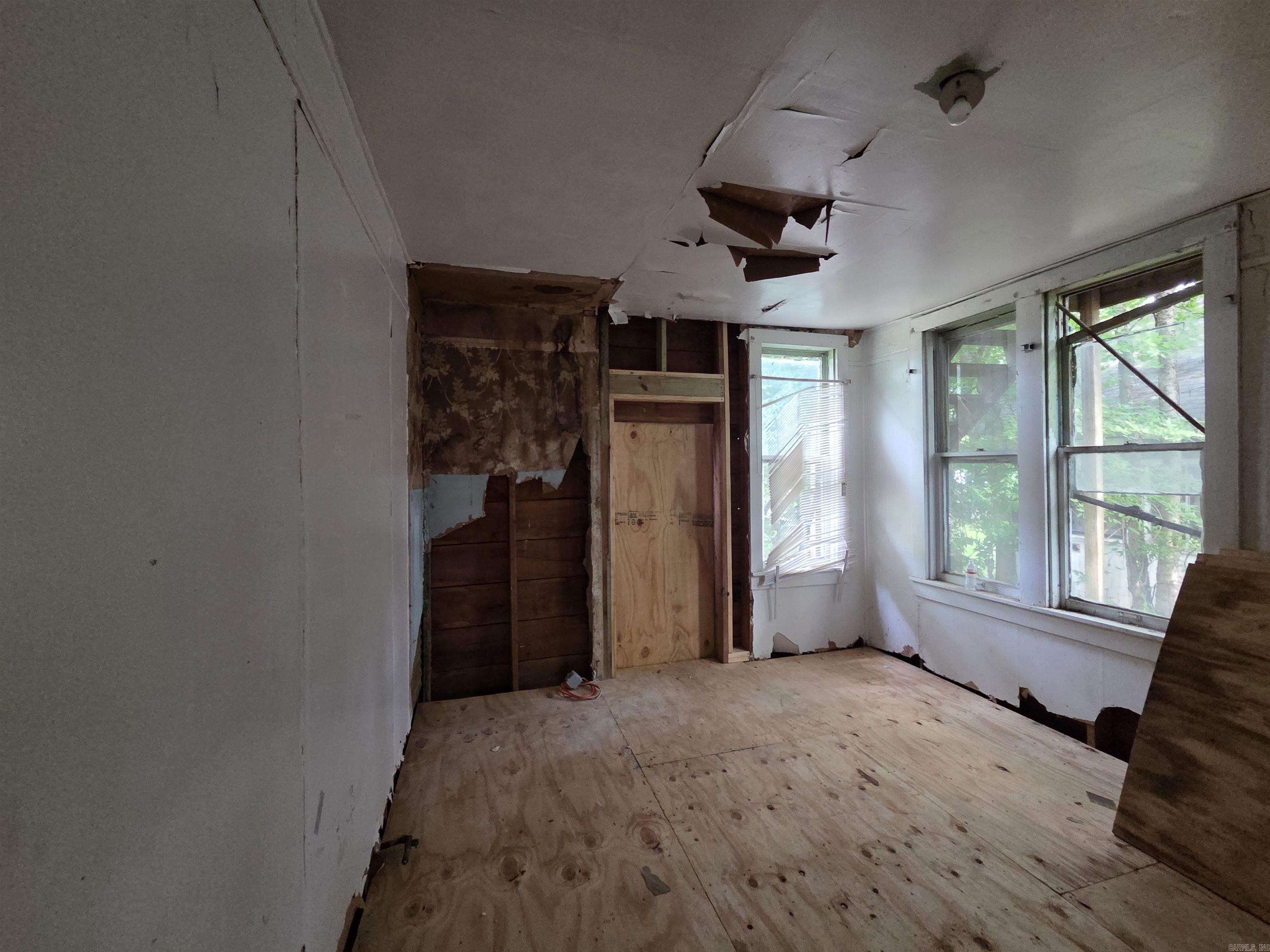 2709 S Izard Property Photo 23