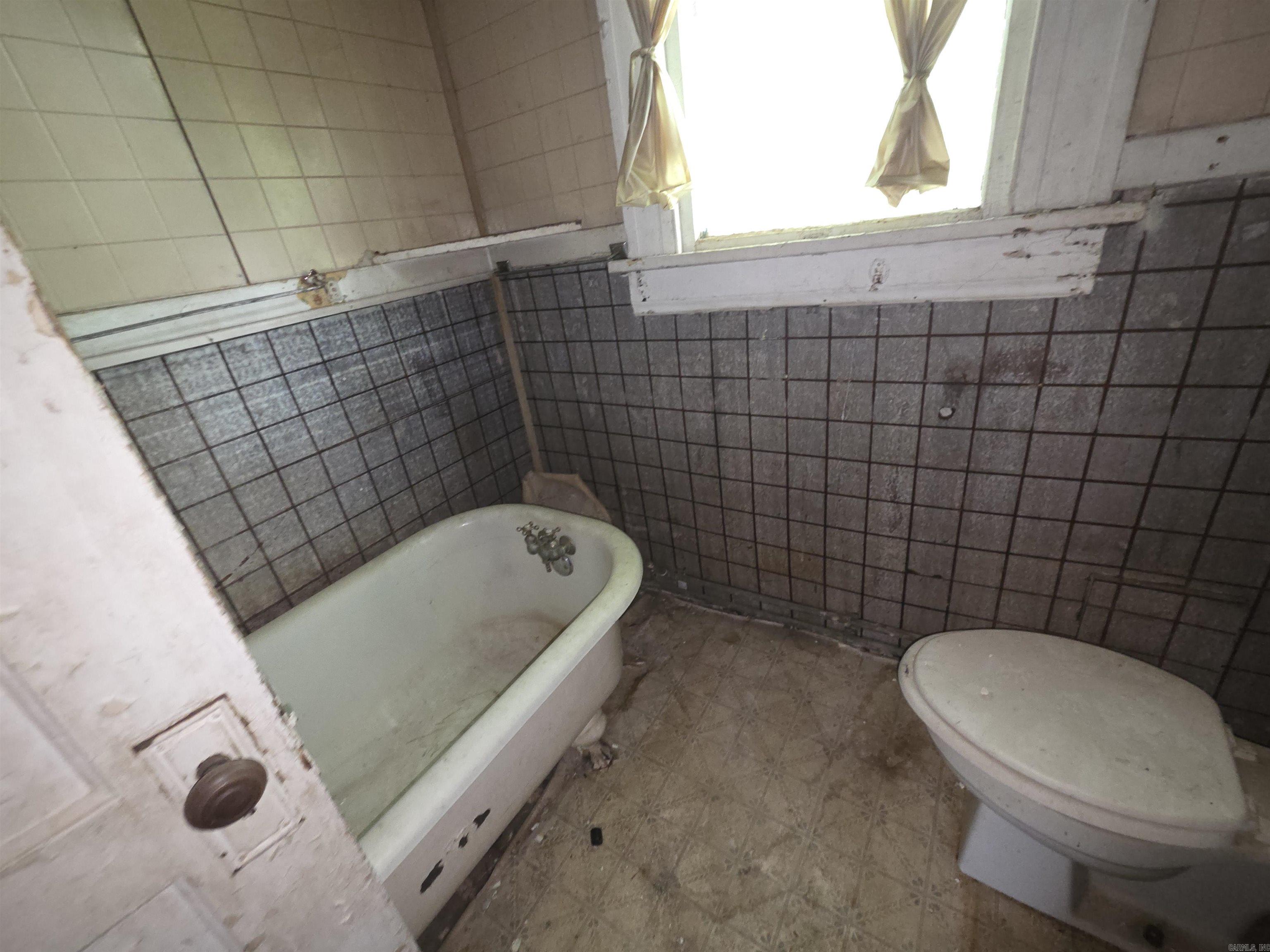 2709 S Izard Property Photo 33