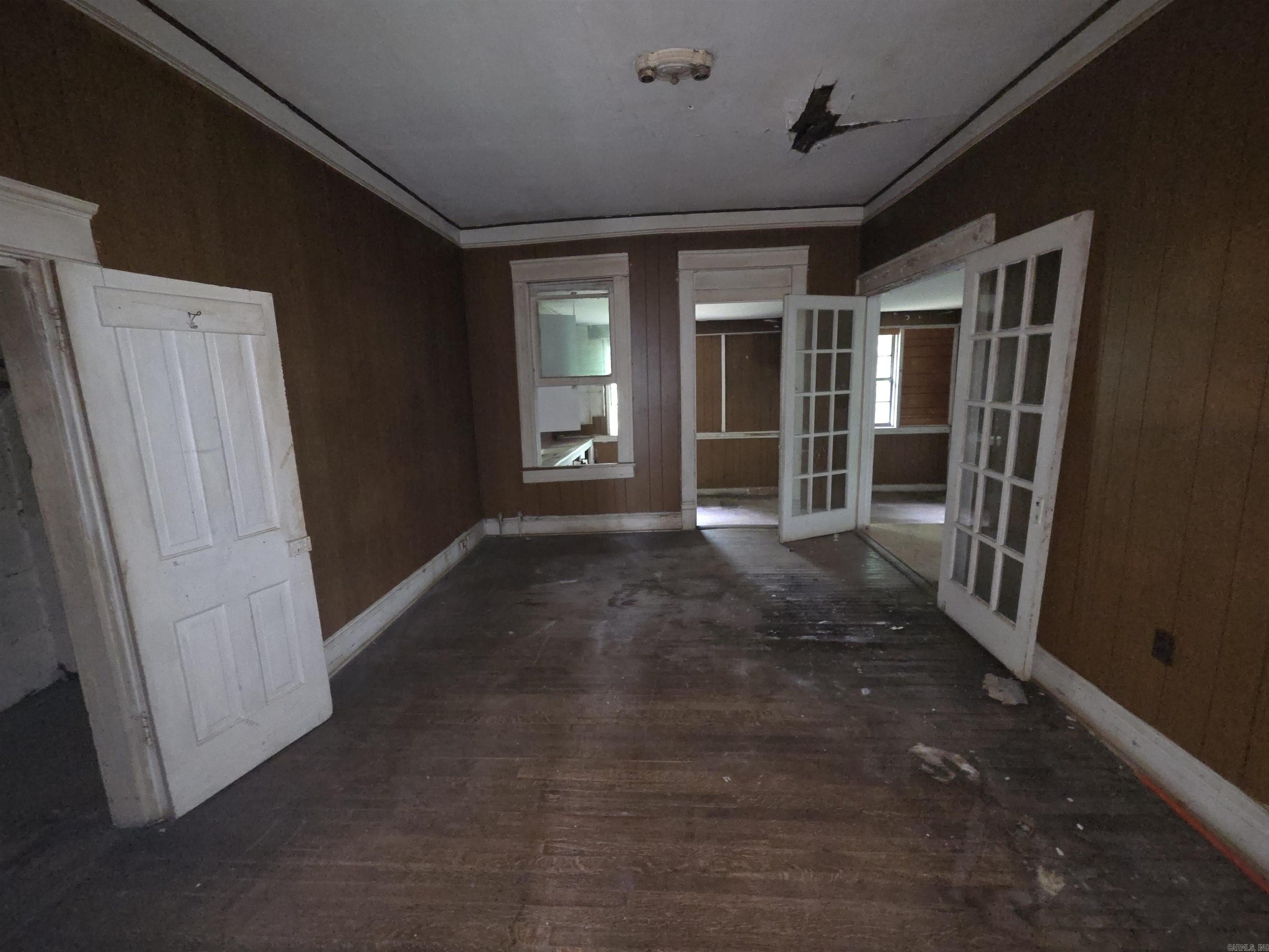 2709 S Izard Property Photo 34
