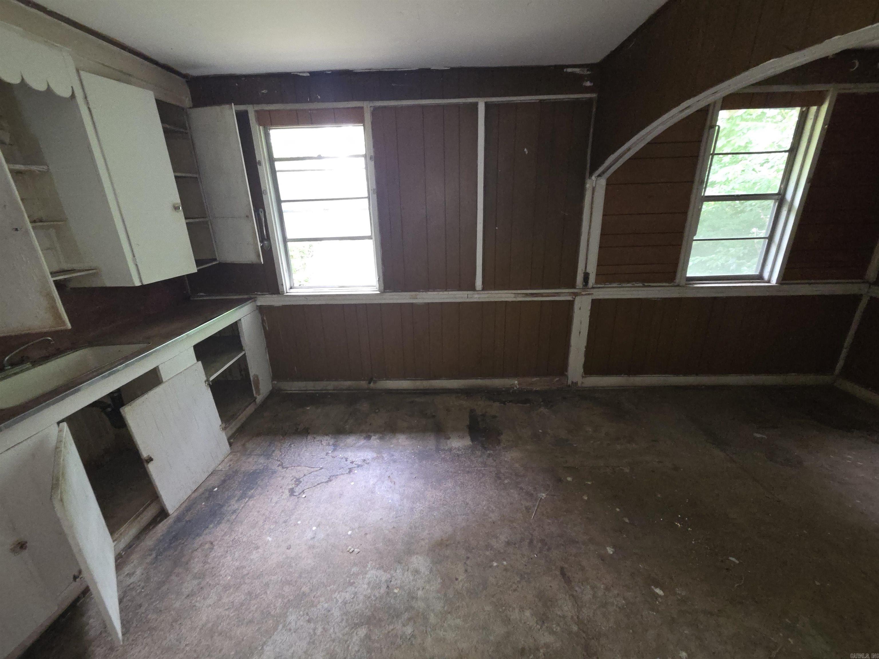 2709 S Izard Property Photo 36