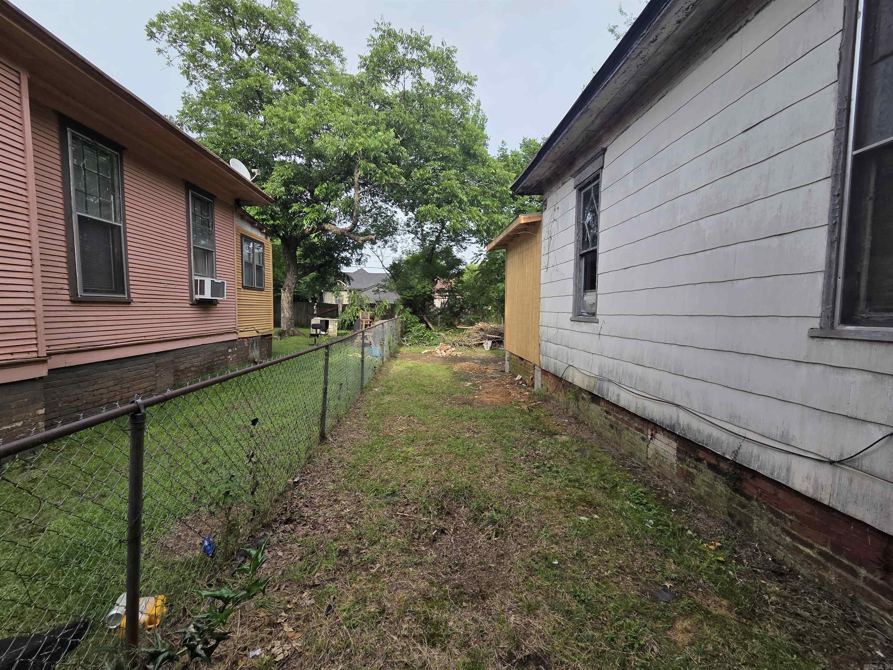 2709 S Izard Property Photo 38