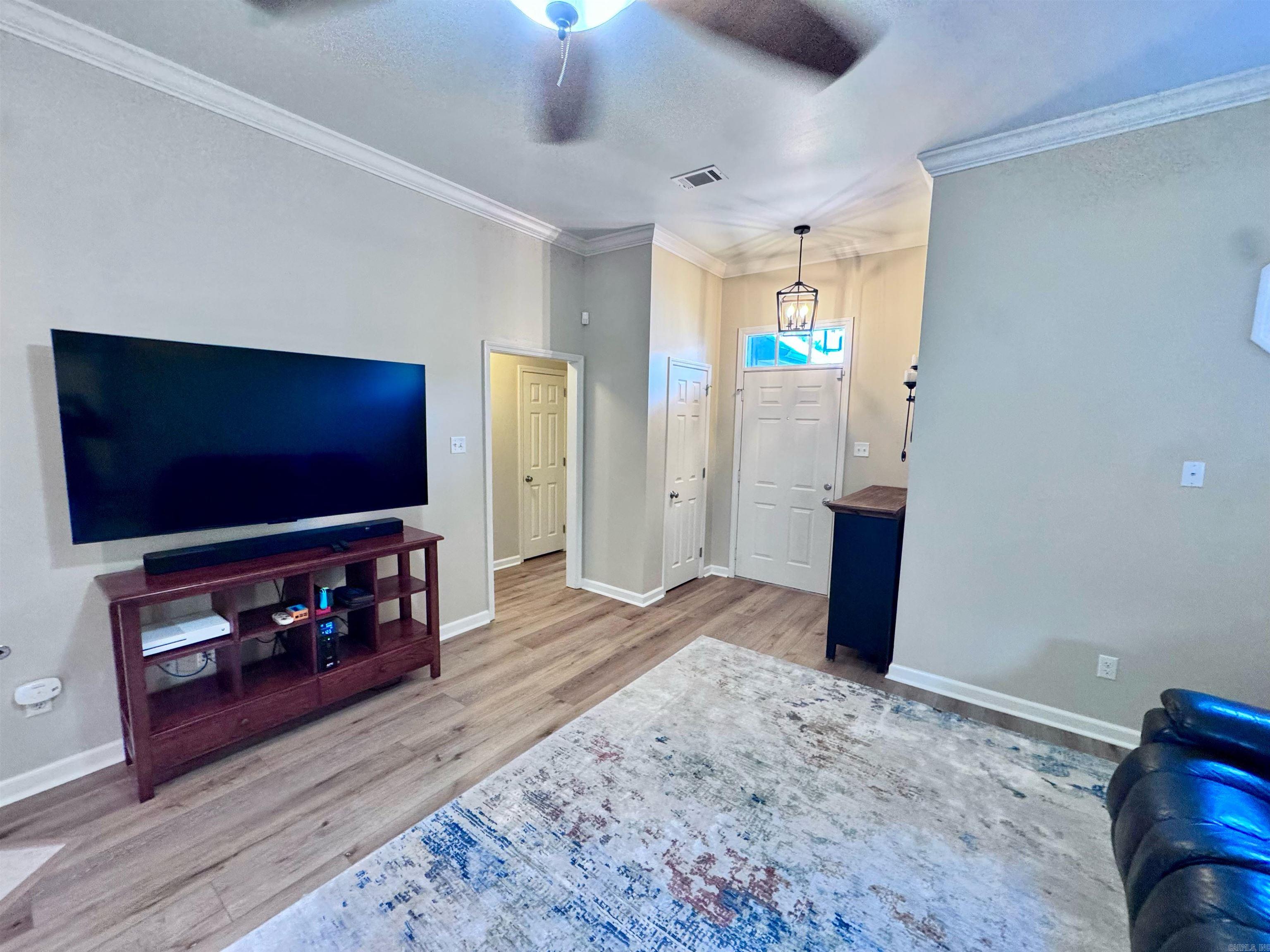 11572 Ridgetop Drive Property Photo 5