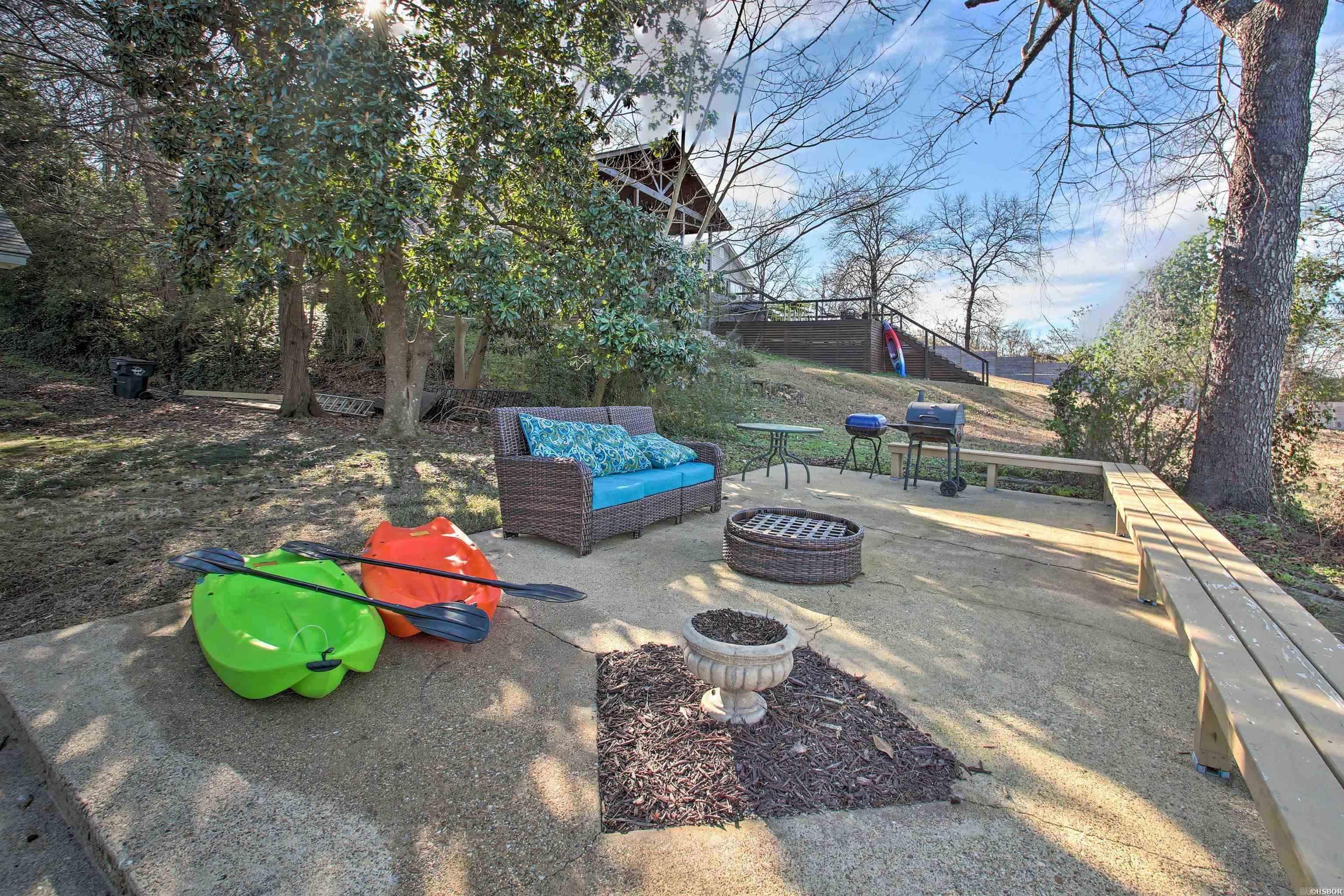 113 Lookout Point Property Photo 7