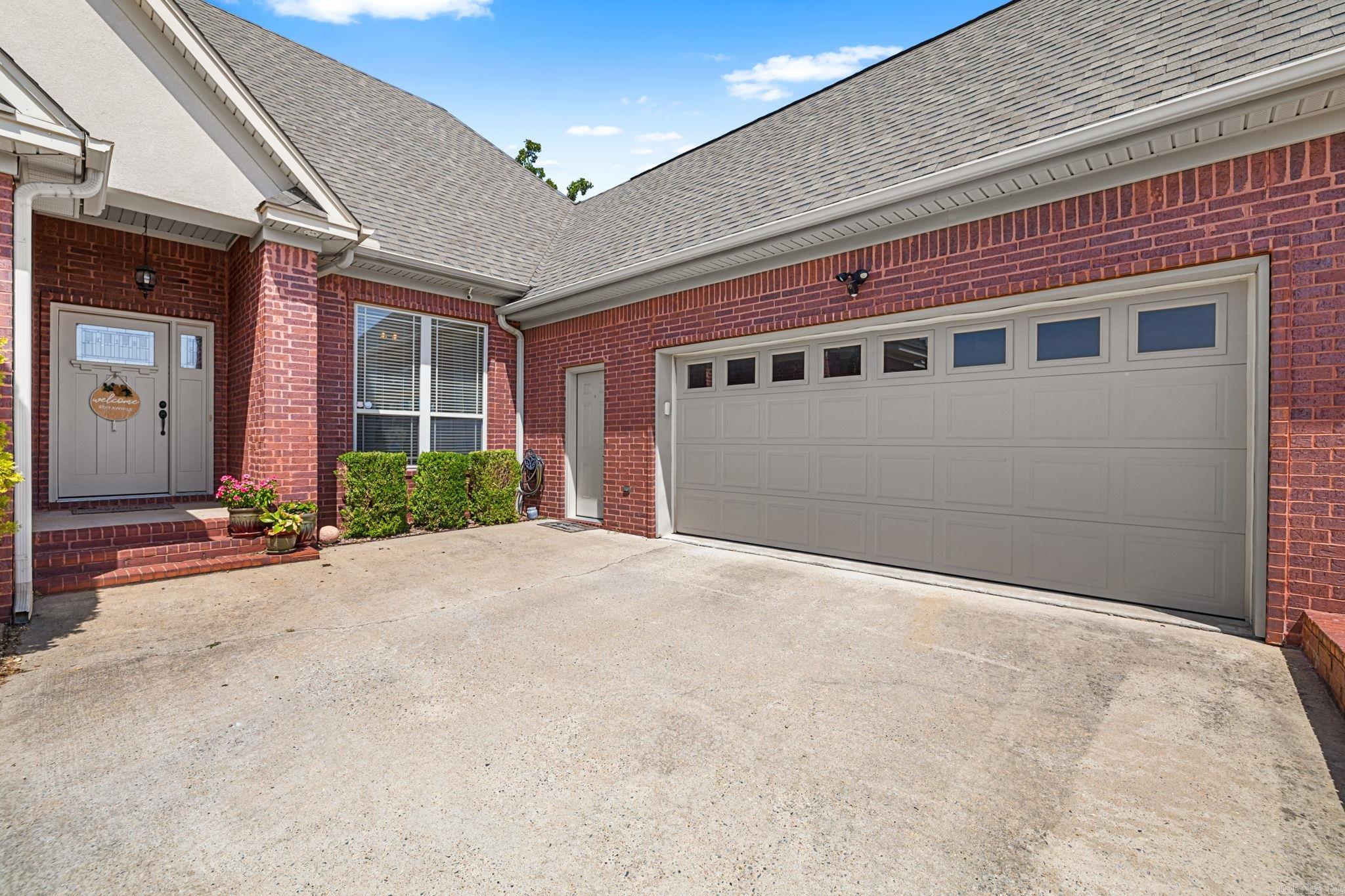807 Indian Bay Drive Property Photo 4