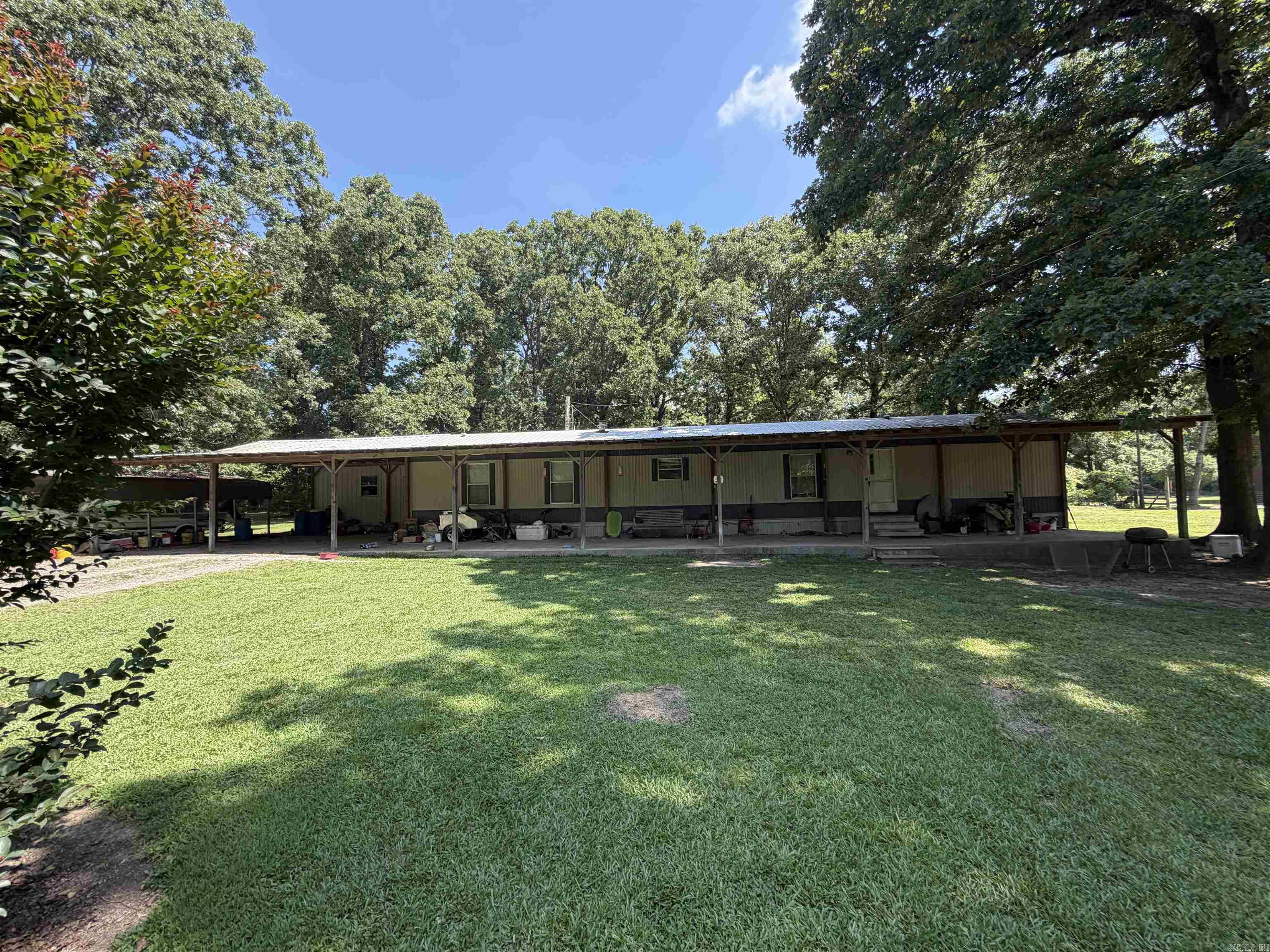161 Gentry Property Photo 1