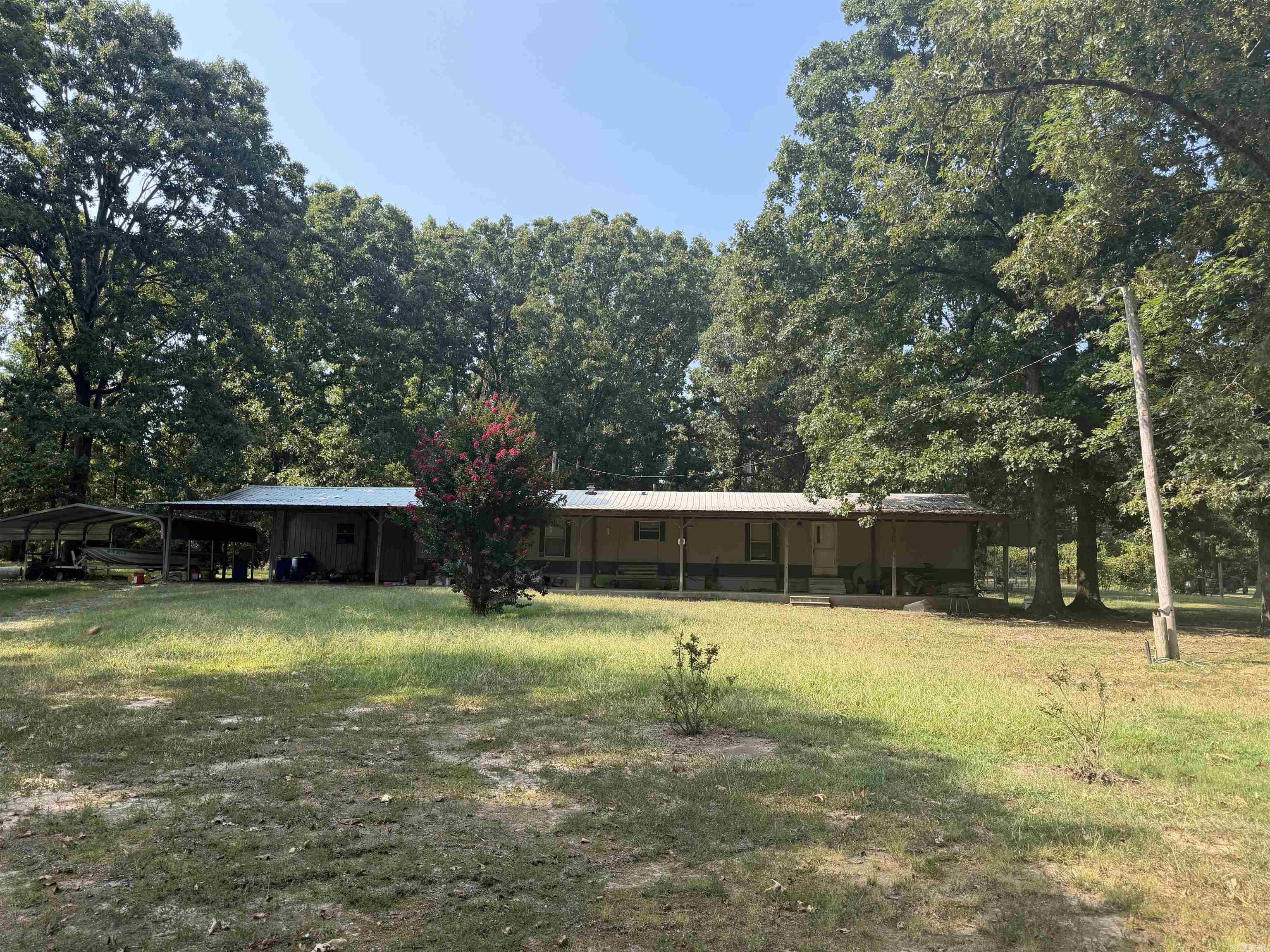 161 Gentry Property Photo 4