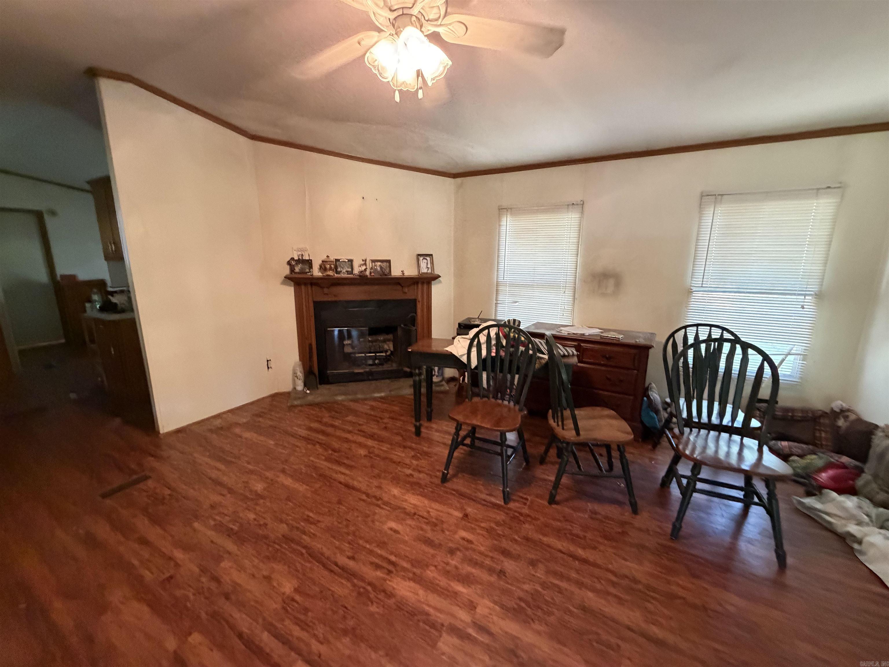 161 Gentry Property Photo 5