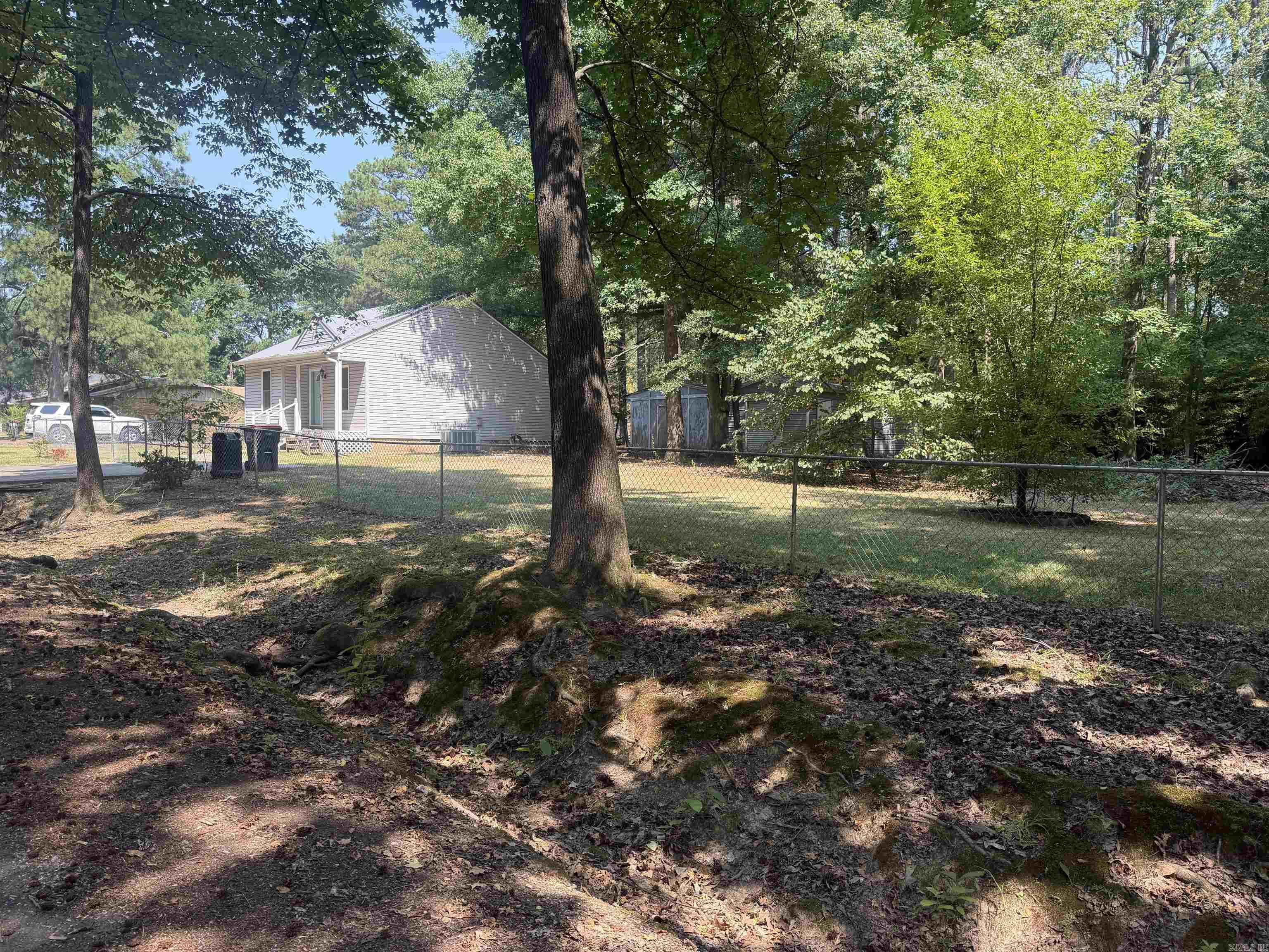 5811 W Jones Street Property Photo 4