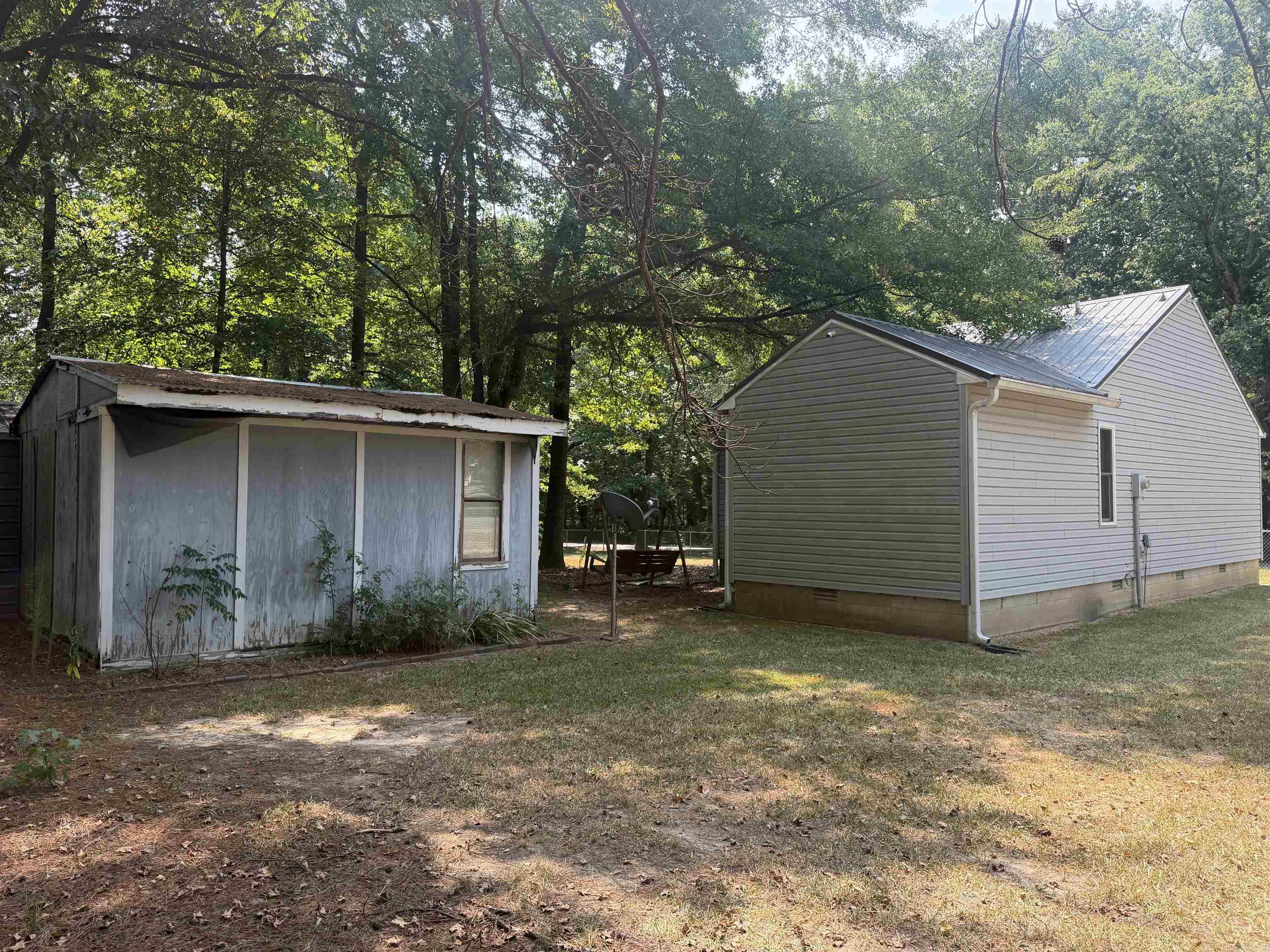 5811 W Jones Street Property Photo 6