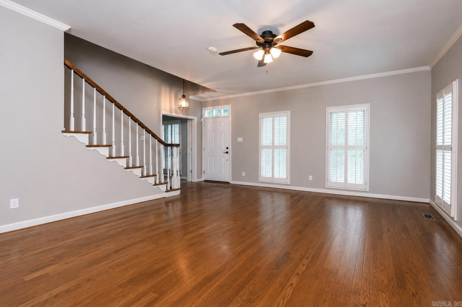 51 Saint Thomas Court Property Photo 5
