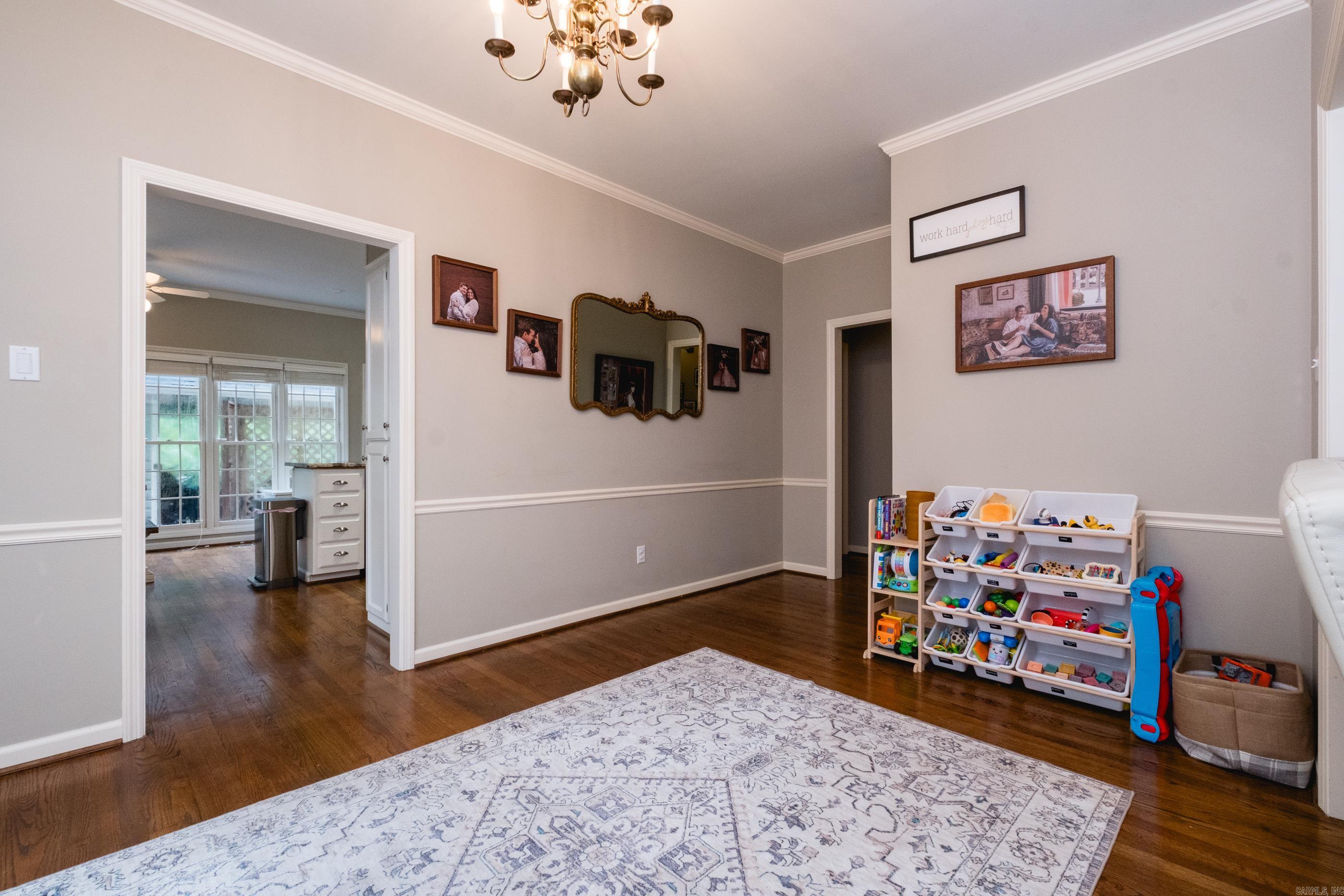 51 Saint Thomas Court Property Photo 6