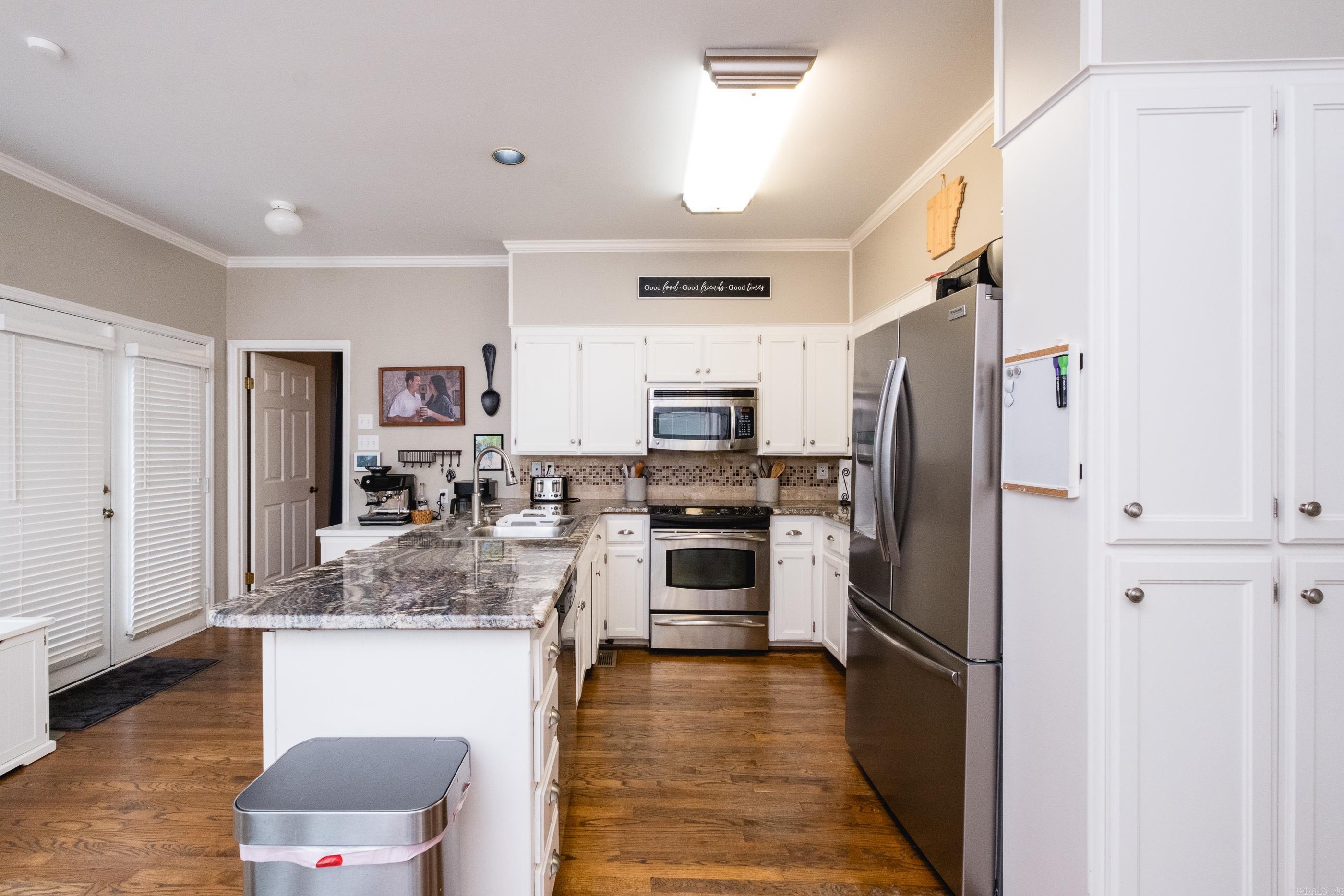 51 Saint Thomas Court Property Photo 8