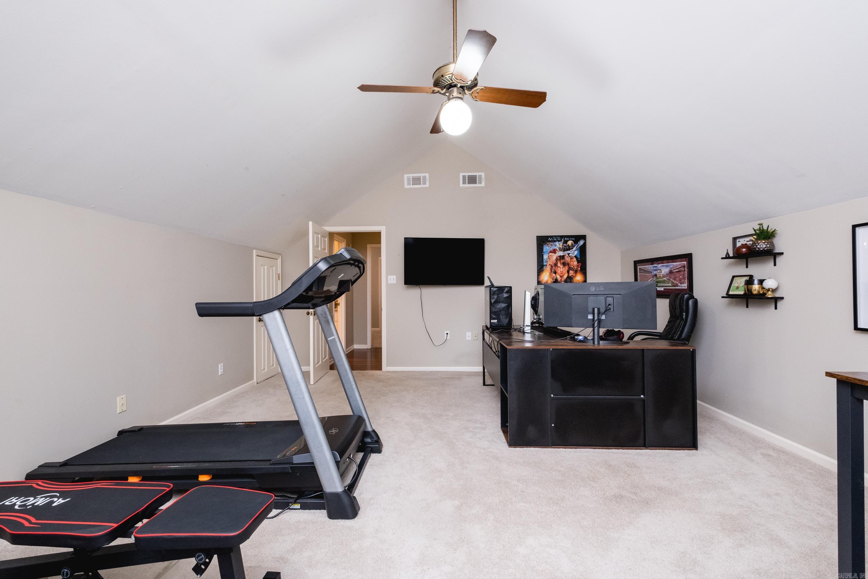 51 Saint Thomas Court Property Photo 36