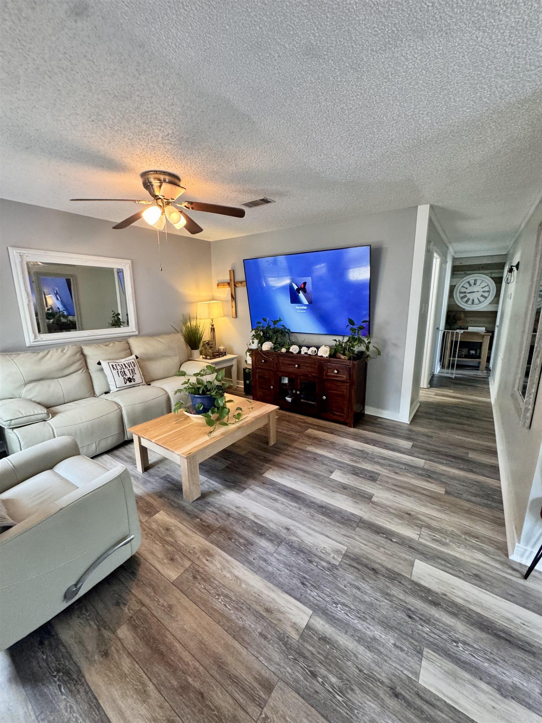 152 Chelle Street Property Photo 3