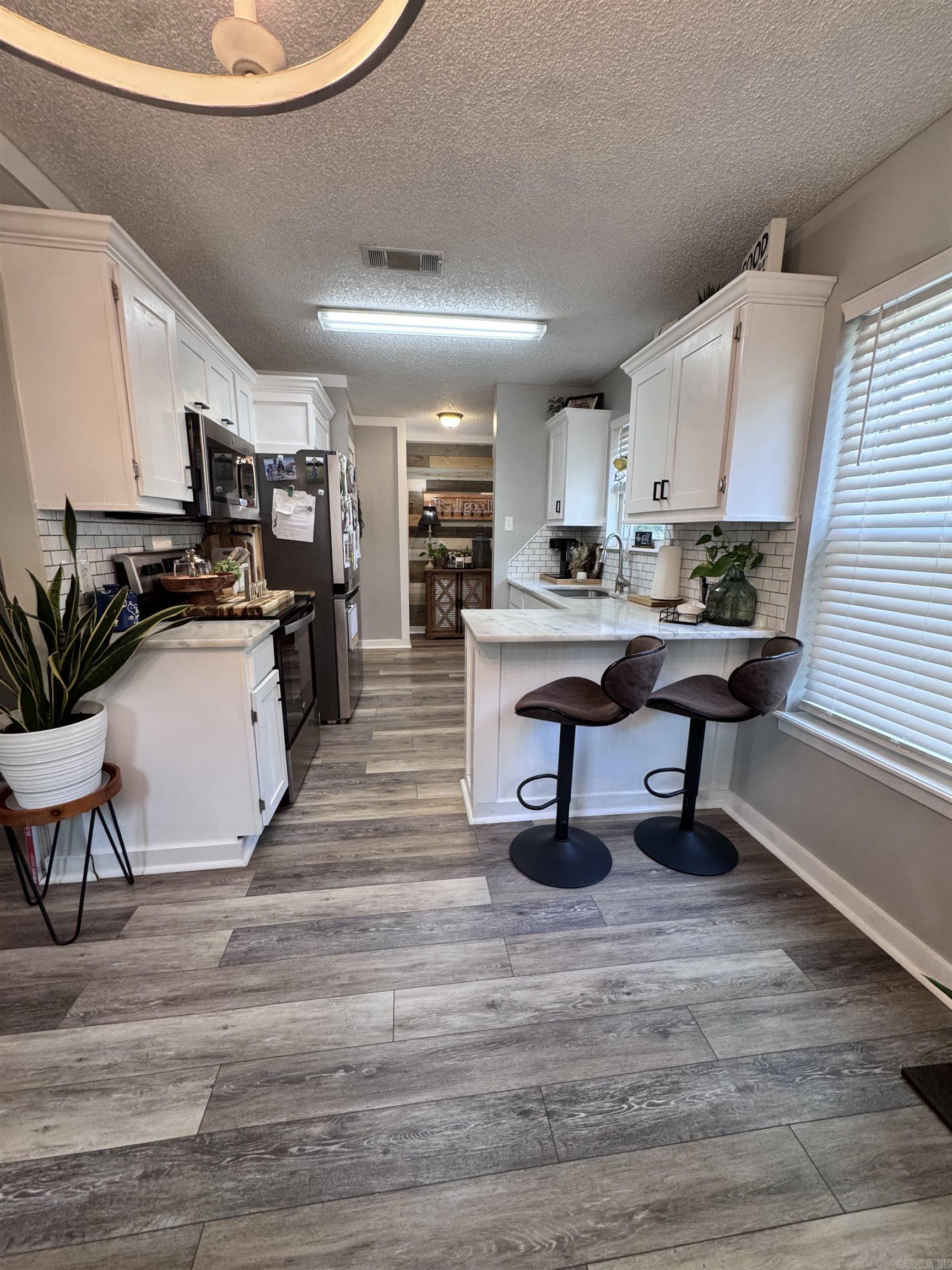 152 Chelle Street Property Photo 4